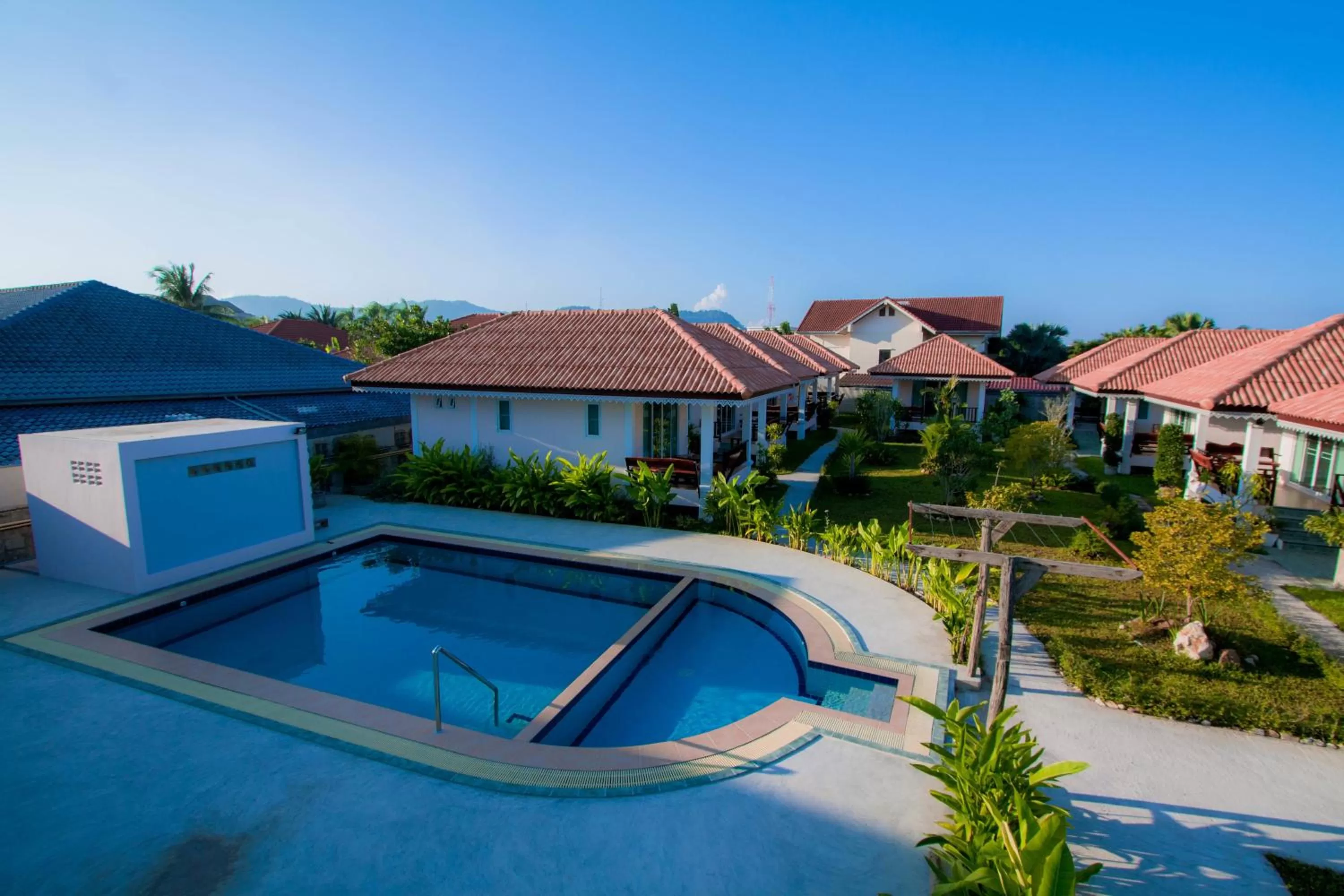 Swimming pool in Baan Opun Garden Resort