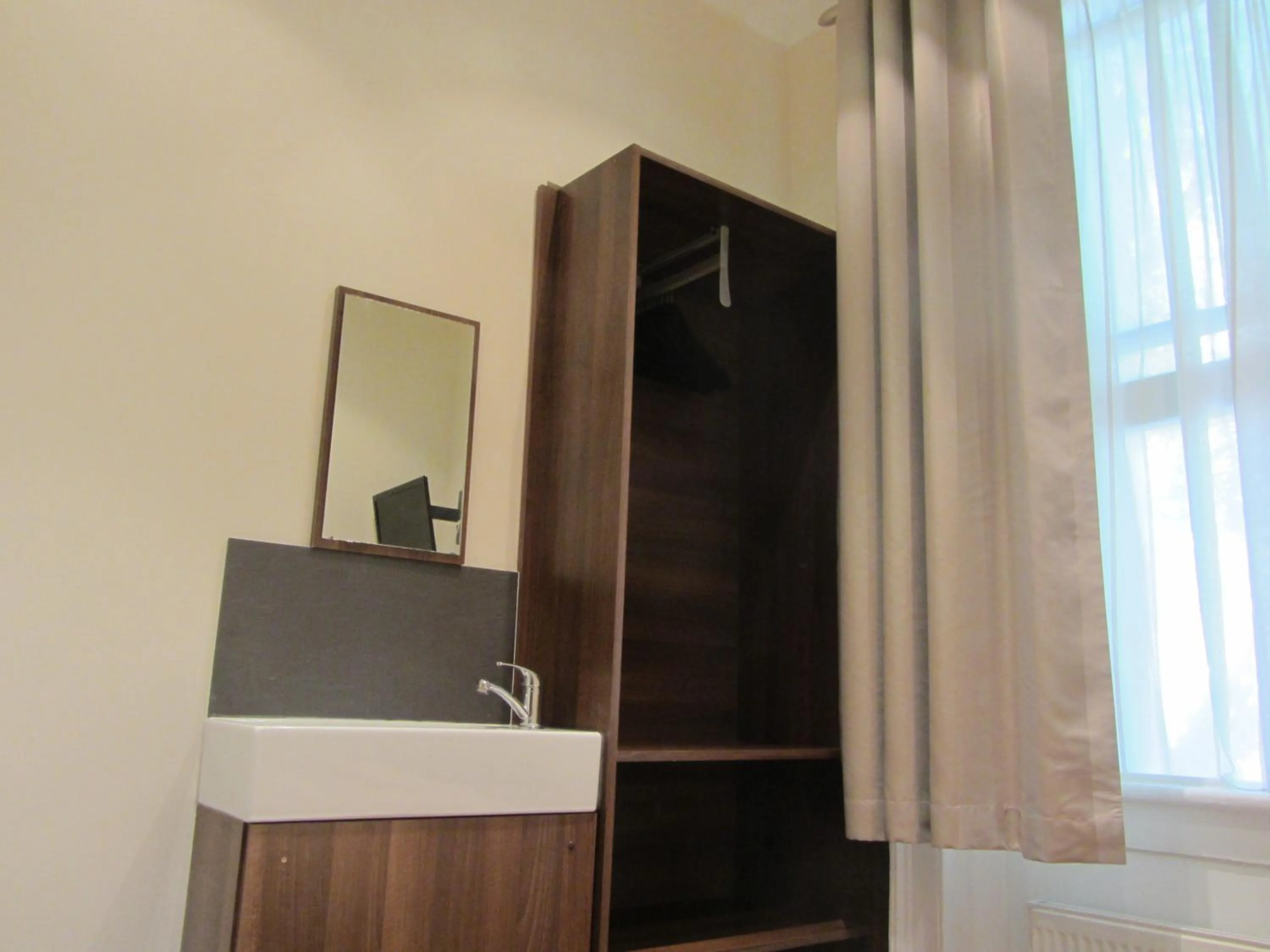 Photo of the whole room in Goodwood Hotel