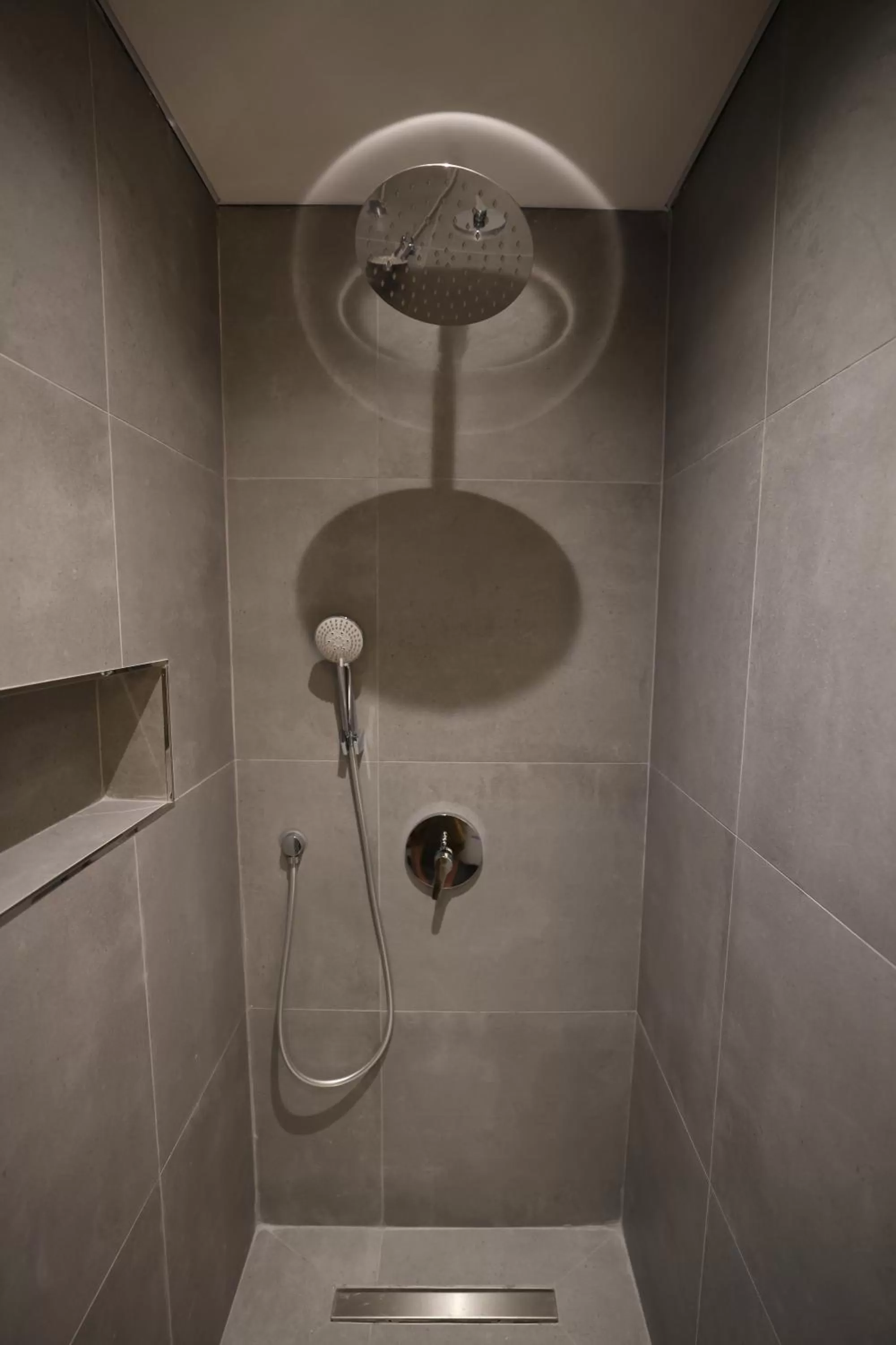 Shower, Bathroom in Nova Plaza Prime Hotel