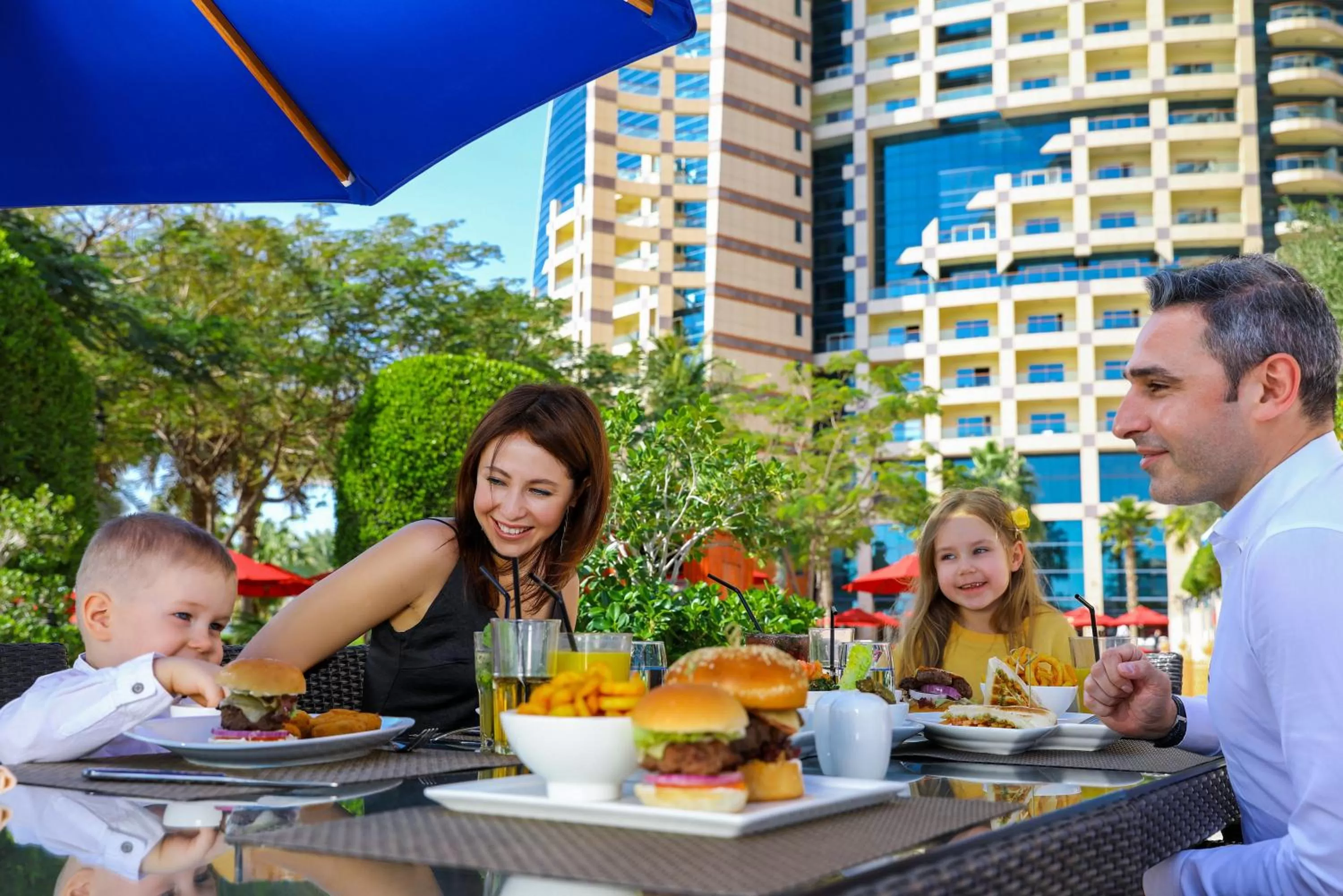 Restaurant/places to eat in Khalidiya Palace Rayhaan by Rotana, Abu Dhabi