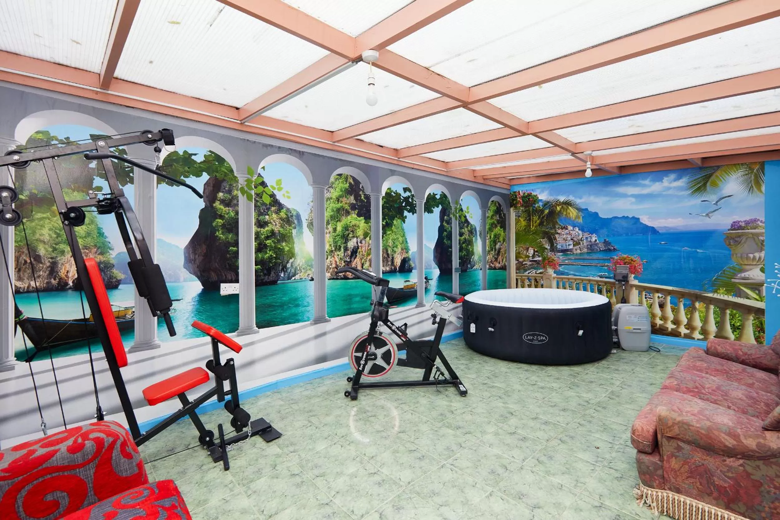 Hot Tub, Fitness Center/Facilities in Parkside Lodge