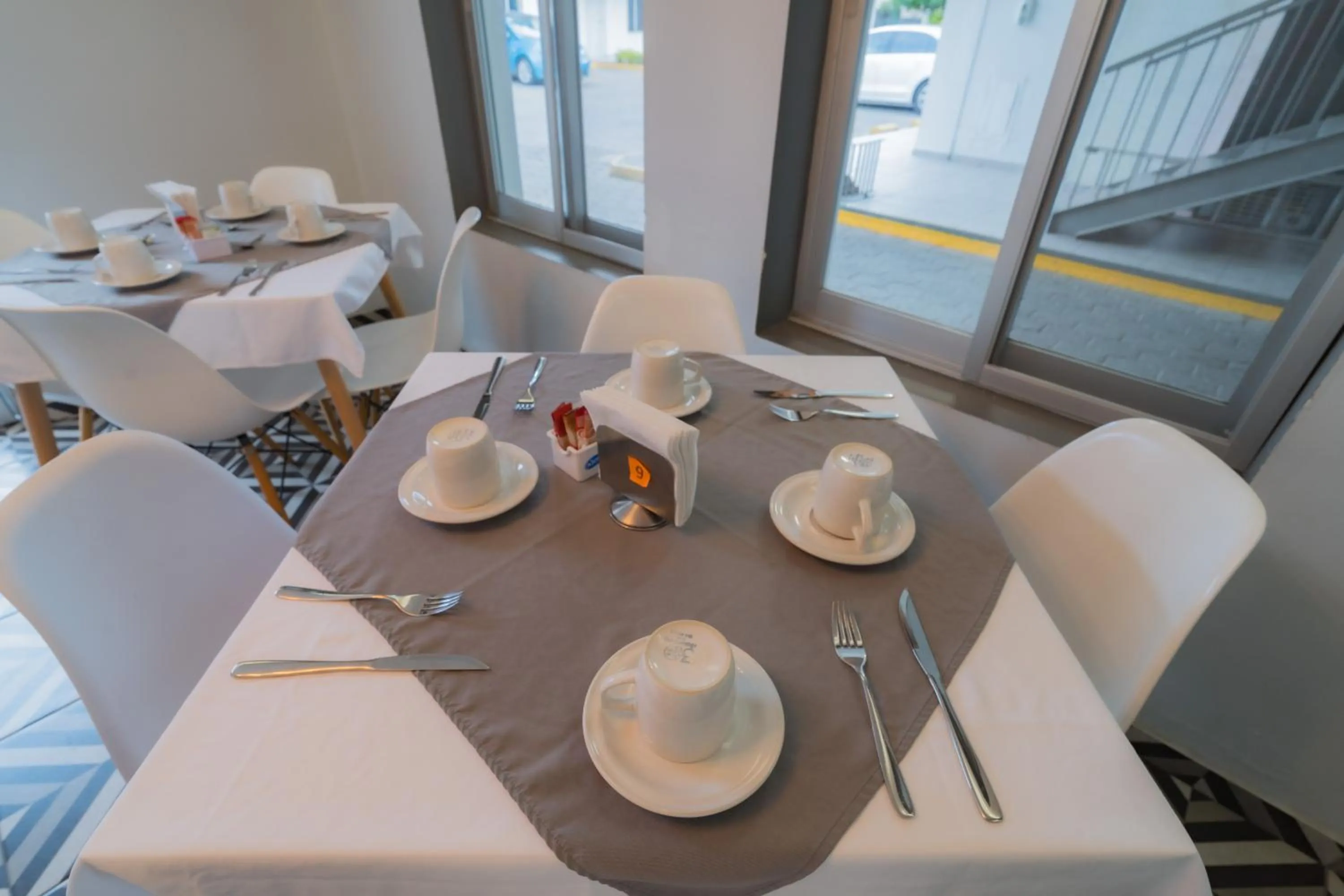 Expo Hotel Guadalajara - Zona Expo frente al Centro de Convenciones