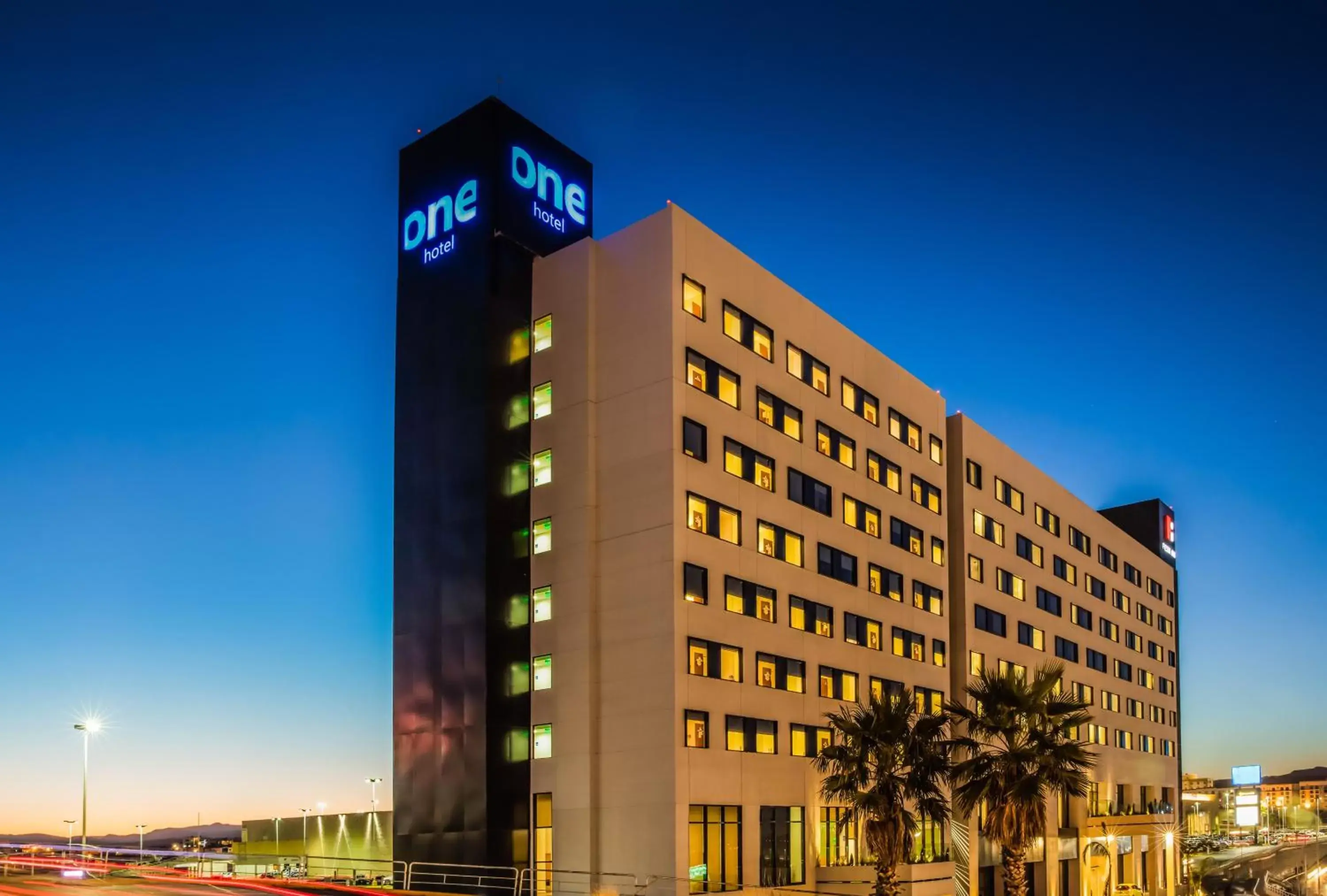 One Chihuahua Fashion Mall One Chihuahua Fashion Mall