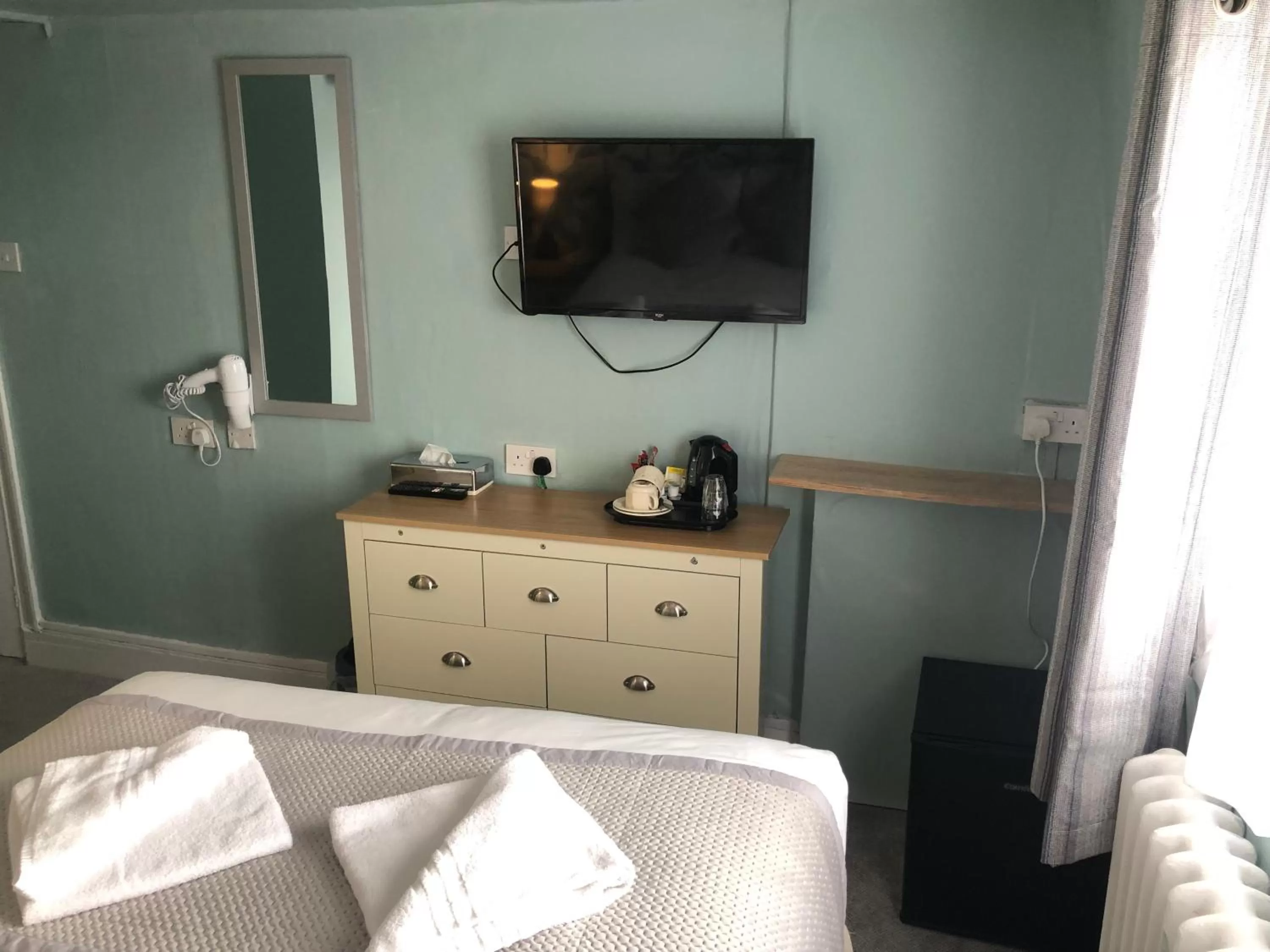 Bed in Parkwood Hotel