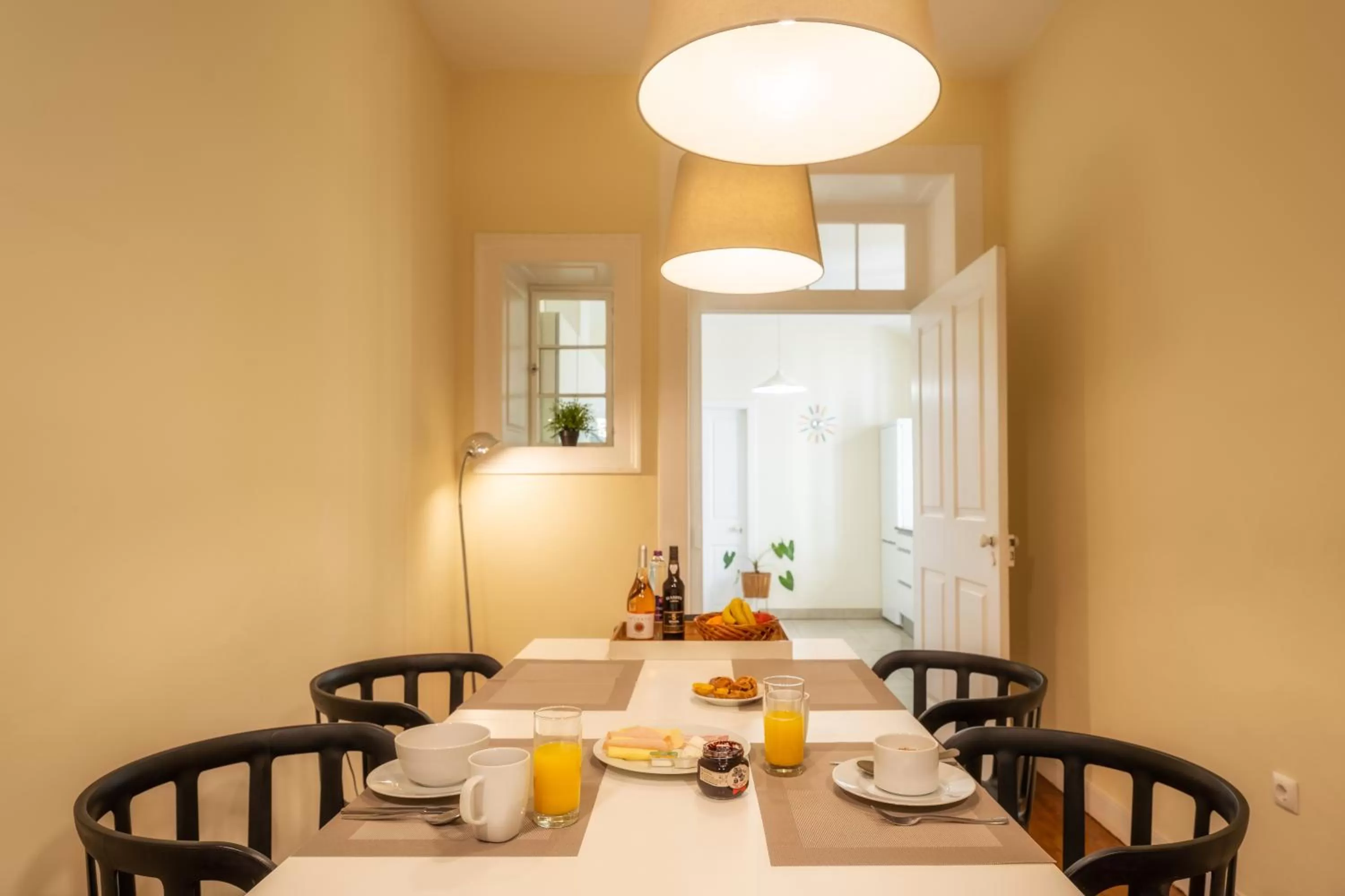 Dinner in The Wine Lodges by An Island Apart