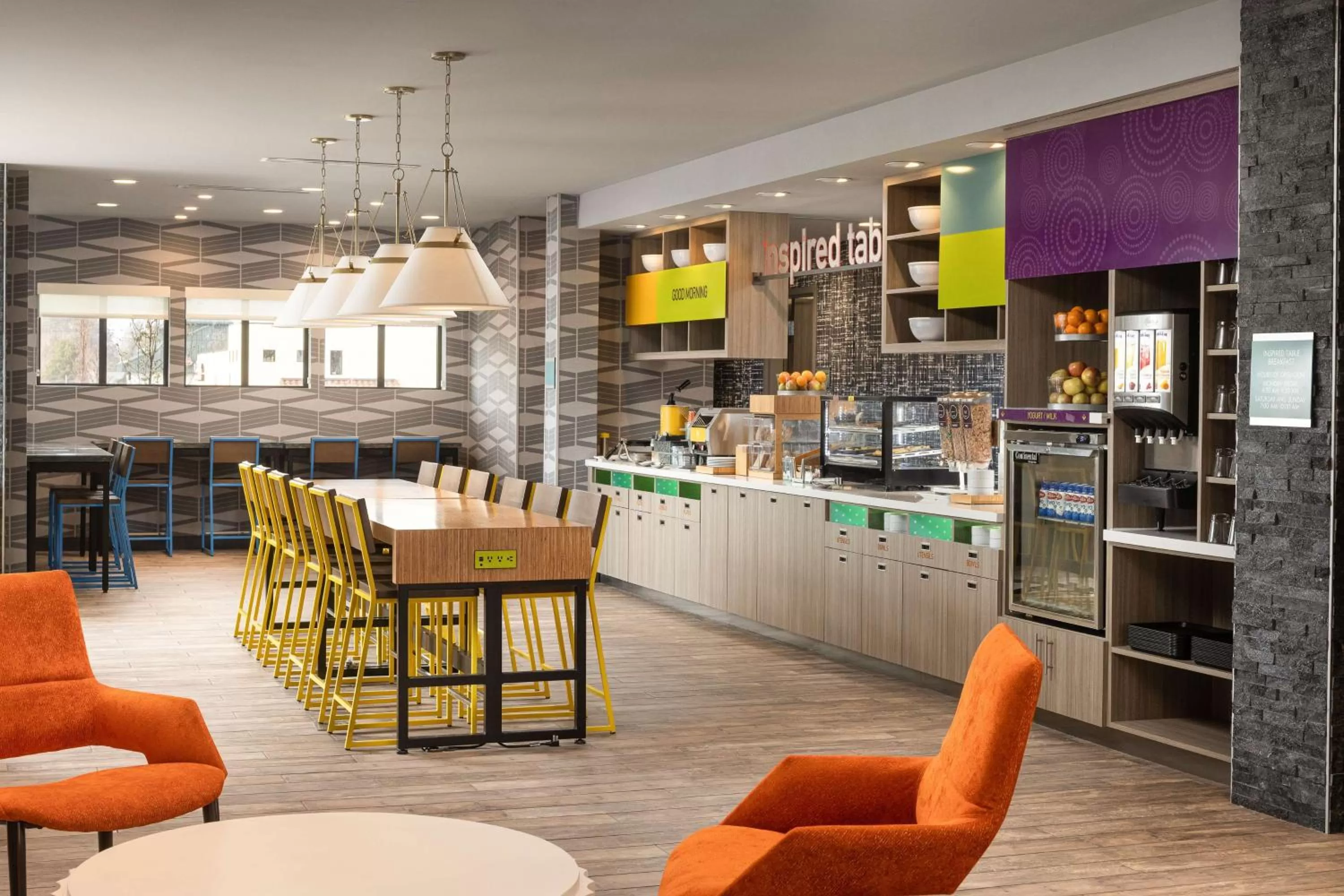 Breakfast in Home2 Suites By Hilton Bend, Or