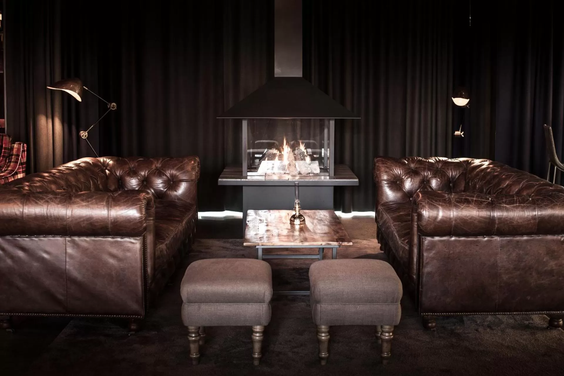 Restaurant/places to eat in First Hotel Central