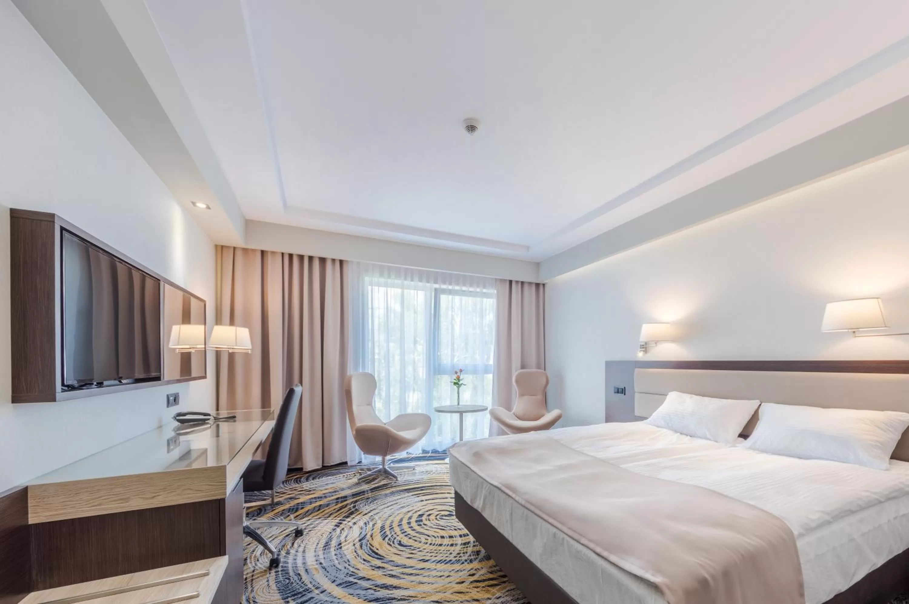 Photo of the whole room, Bed in Ambasador Premium