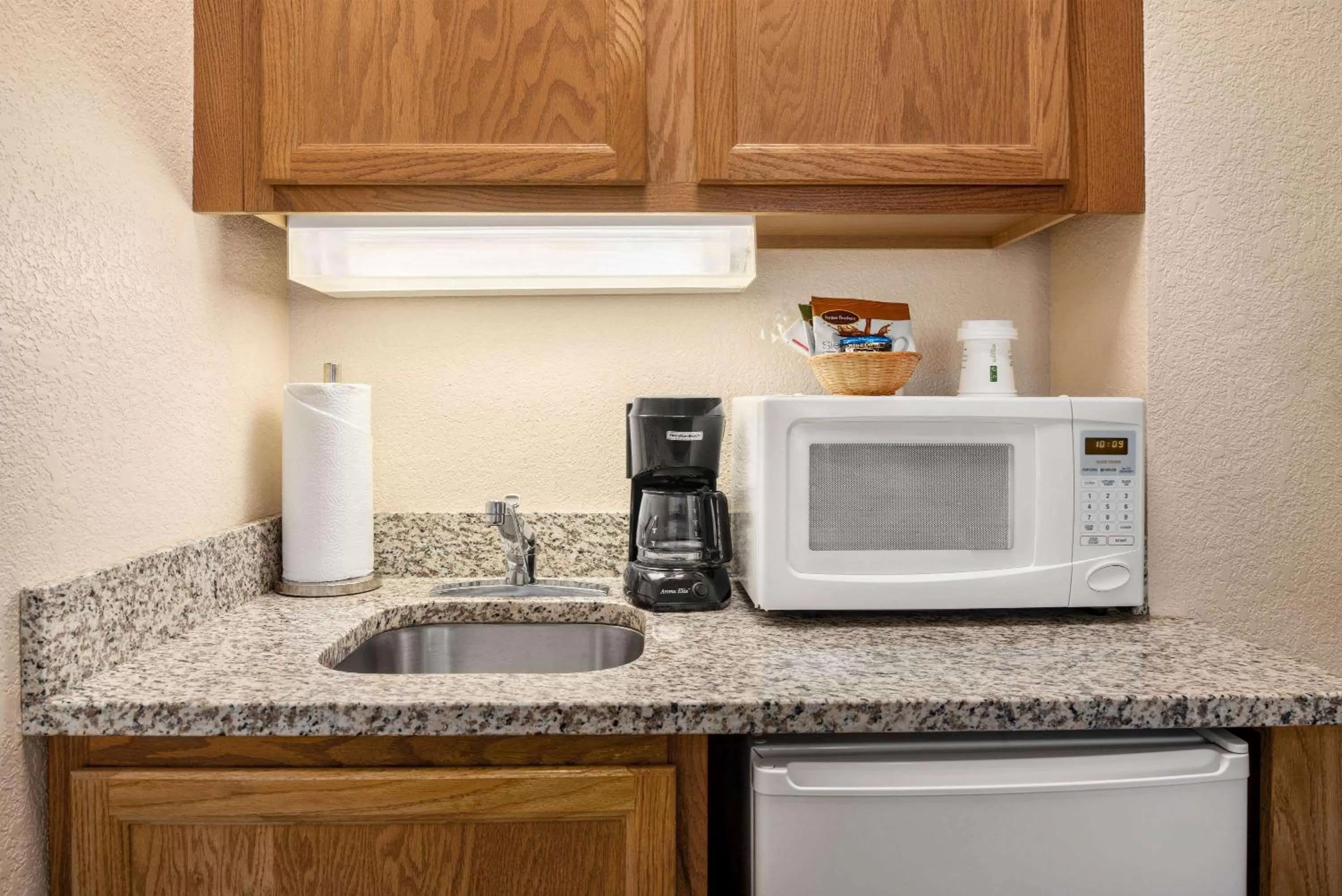 Photo of the whole room in Hawthorn Extended Stay by Wyndham Decatur