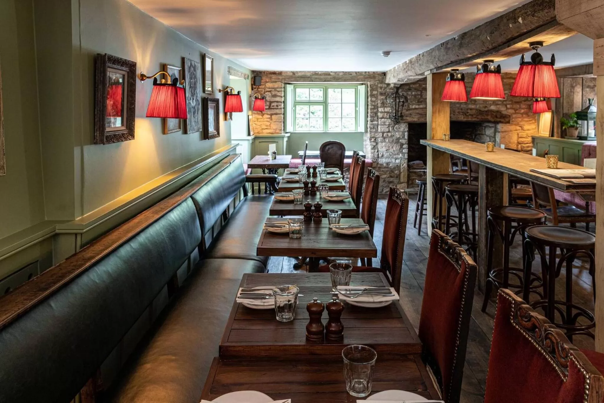 Restaurant/places to eat in The Swan Inn