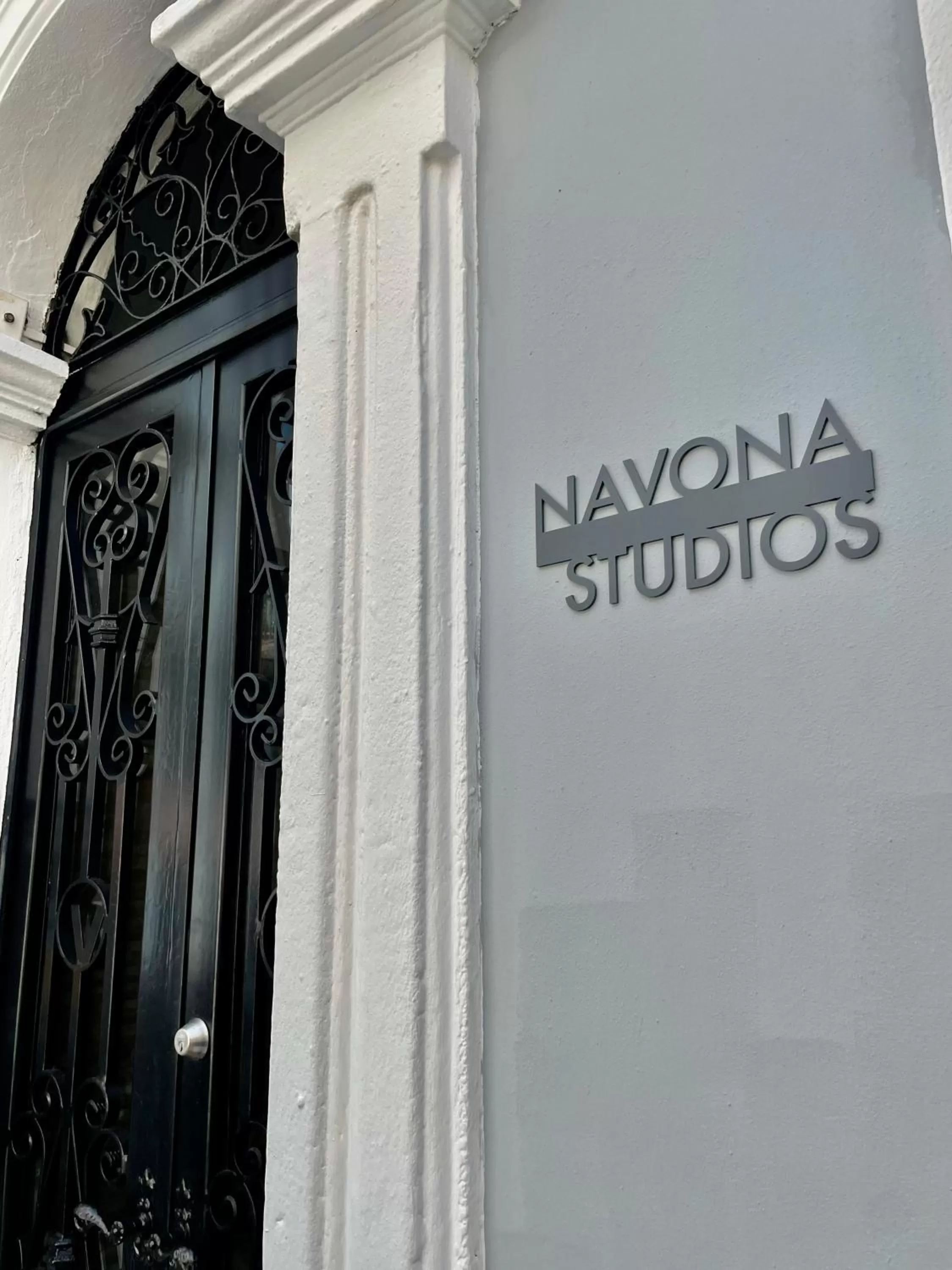 Facade/entrance in Navona Studios