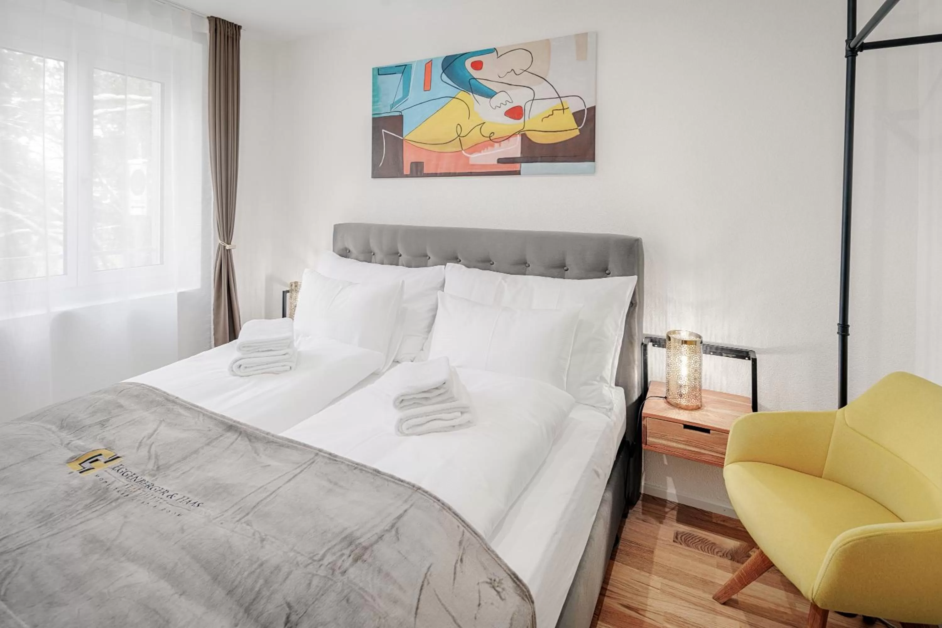 Bed in EH Apartments Jupiter