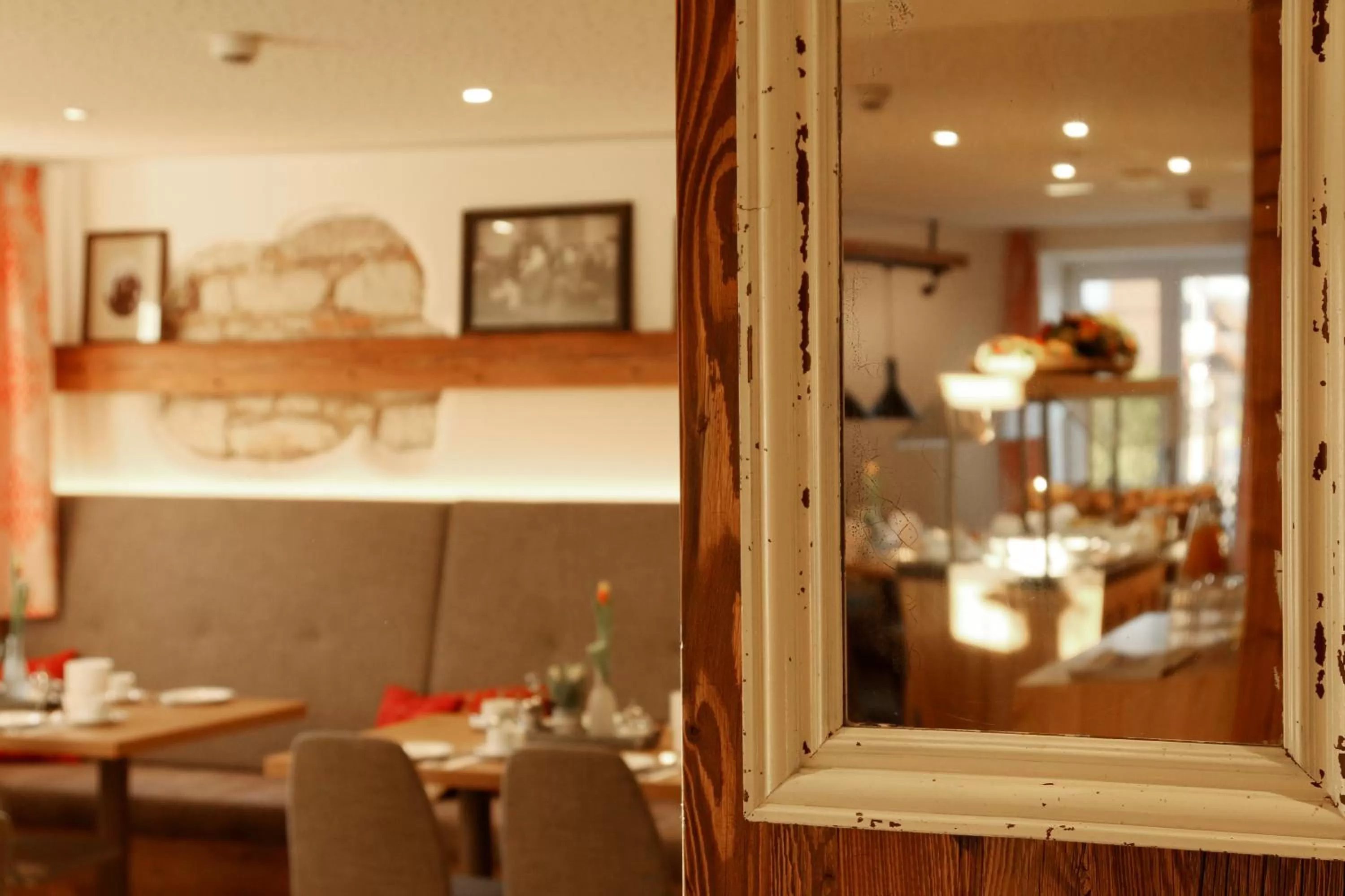 Restaurant/places to eat in ApartHotel Rose