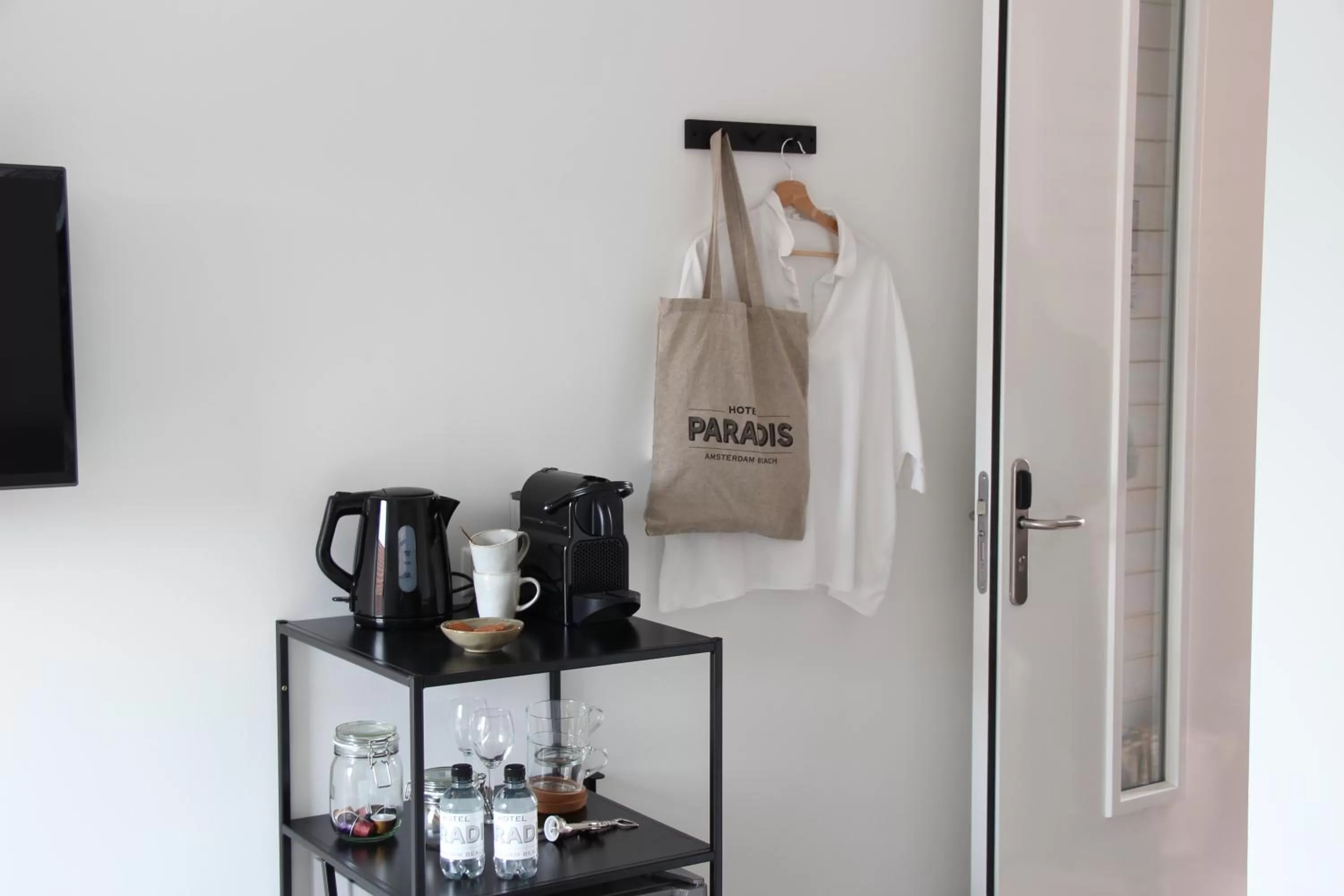 Coffee/tea facilities in Hotel Paradis Zandvoort