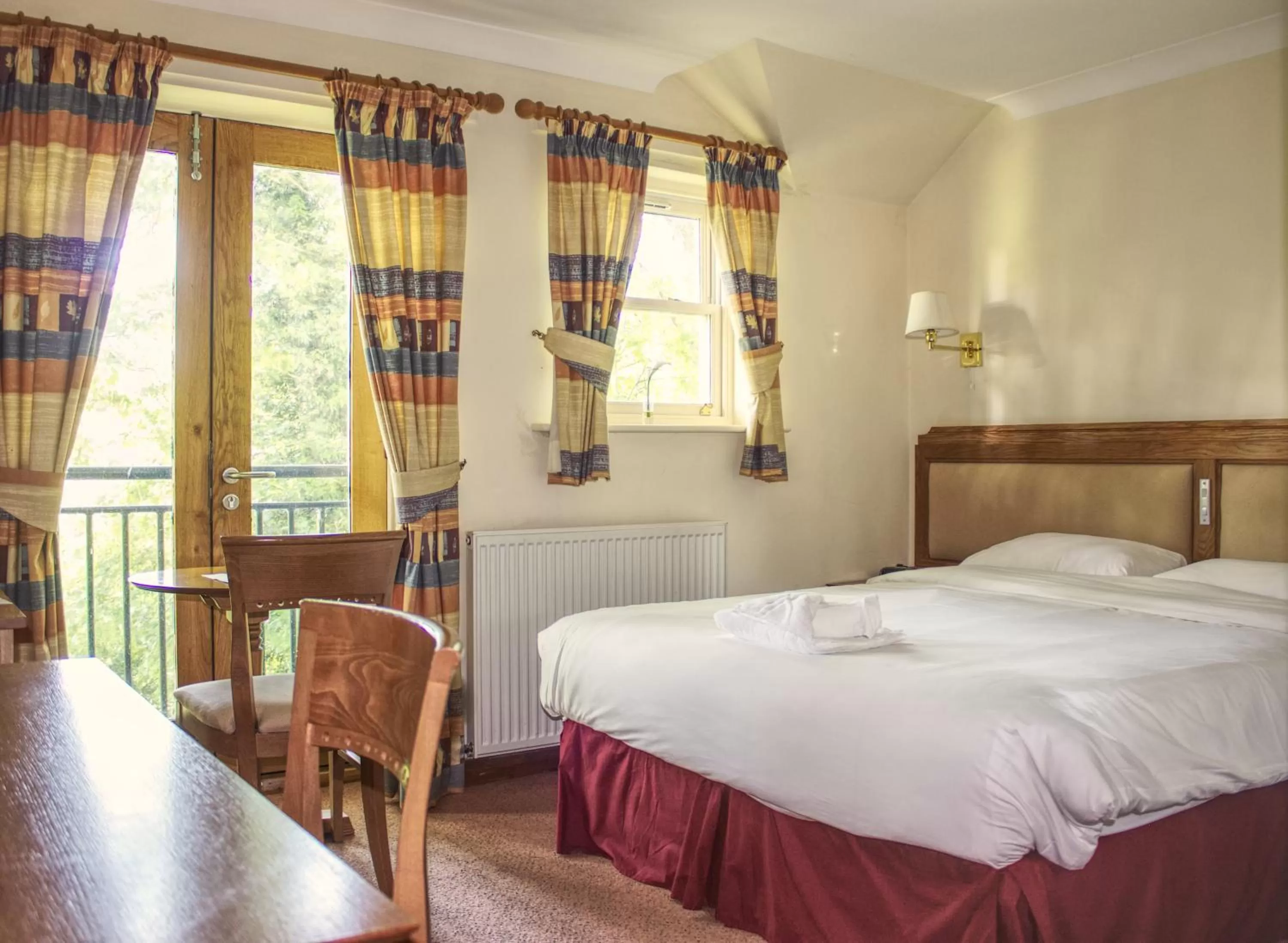 Bedroom, Bed in The Keelman and Big Lamp Brewery