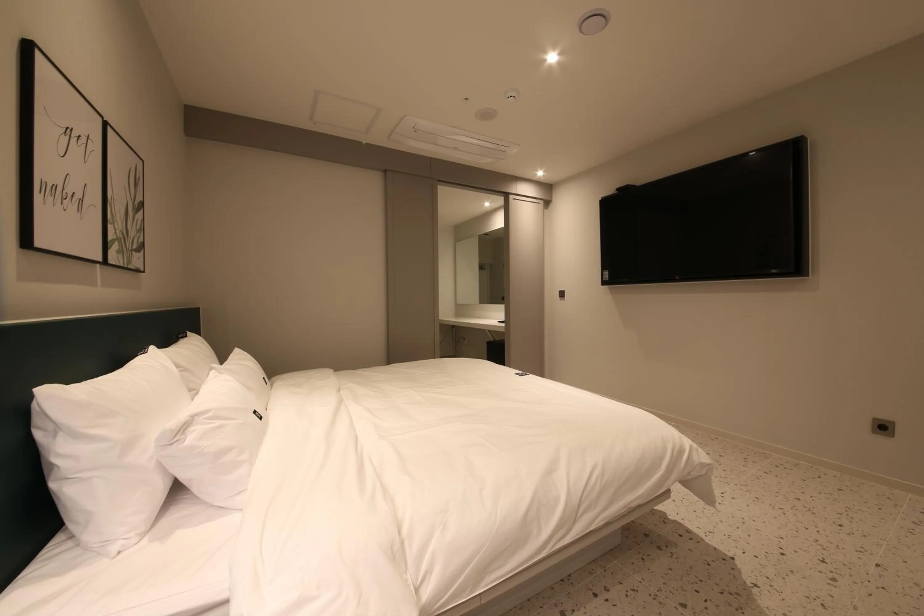 Bed in Zam101 Hotel Gimhae