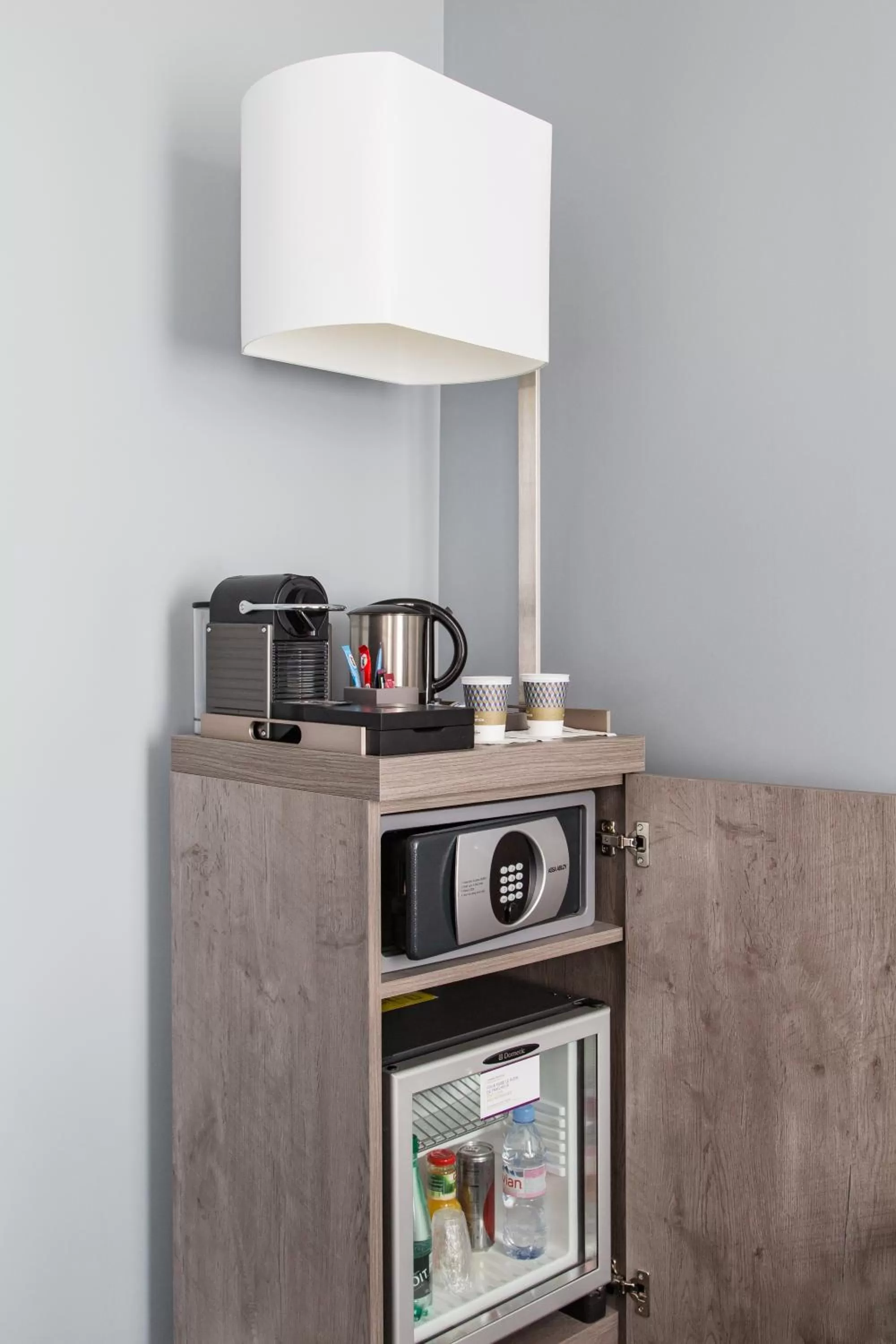 Coffee/tea facilities in Mercure Nancy Centre Place Stanislas