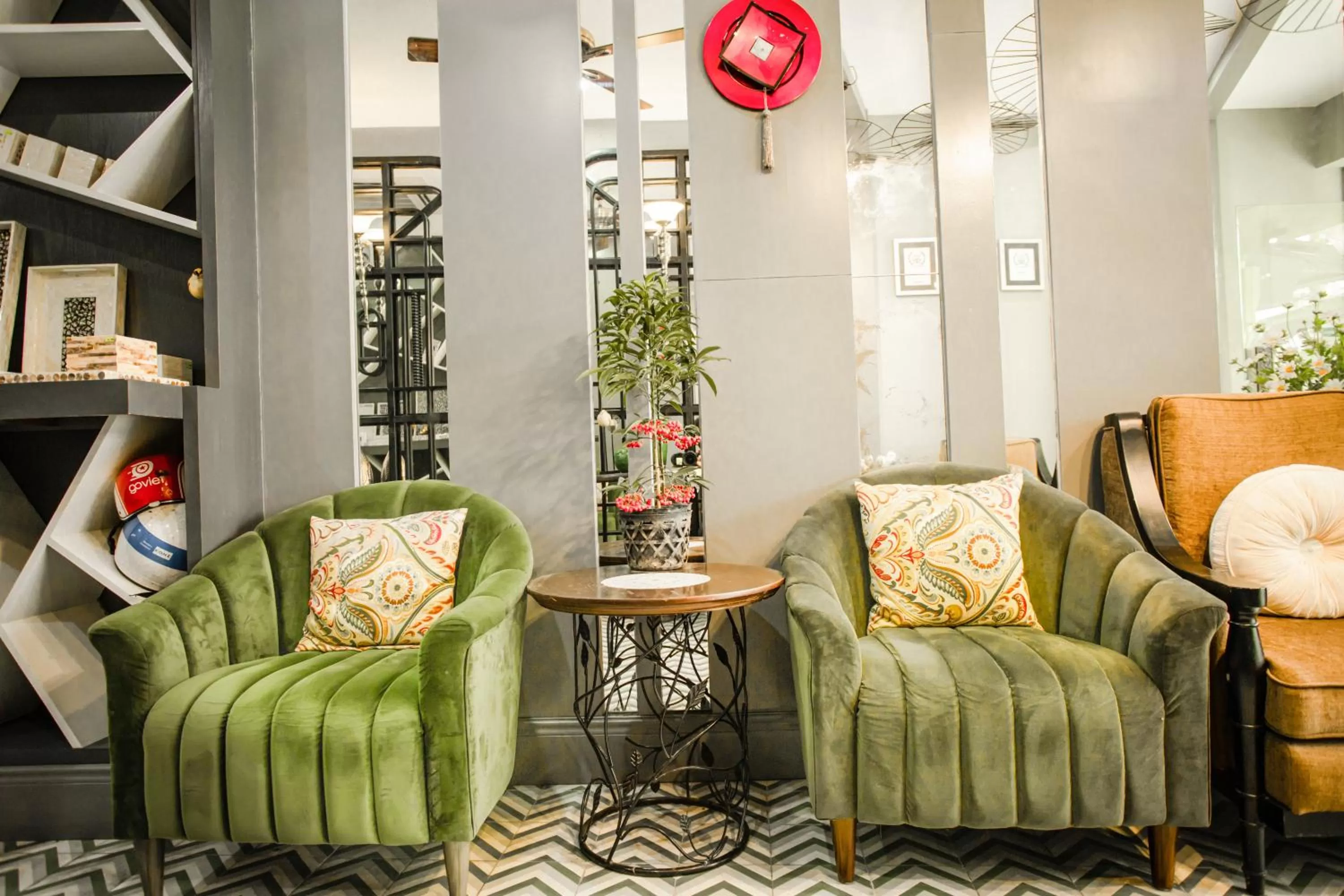 Lobby or reception in Hanoi Center Silk Hotel & Travel