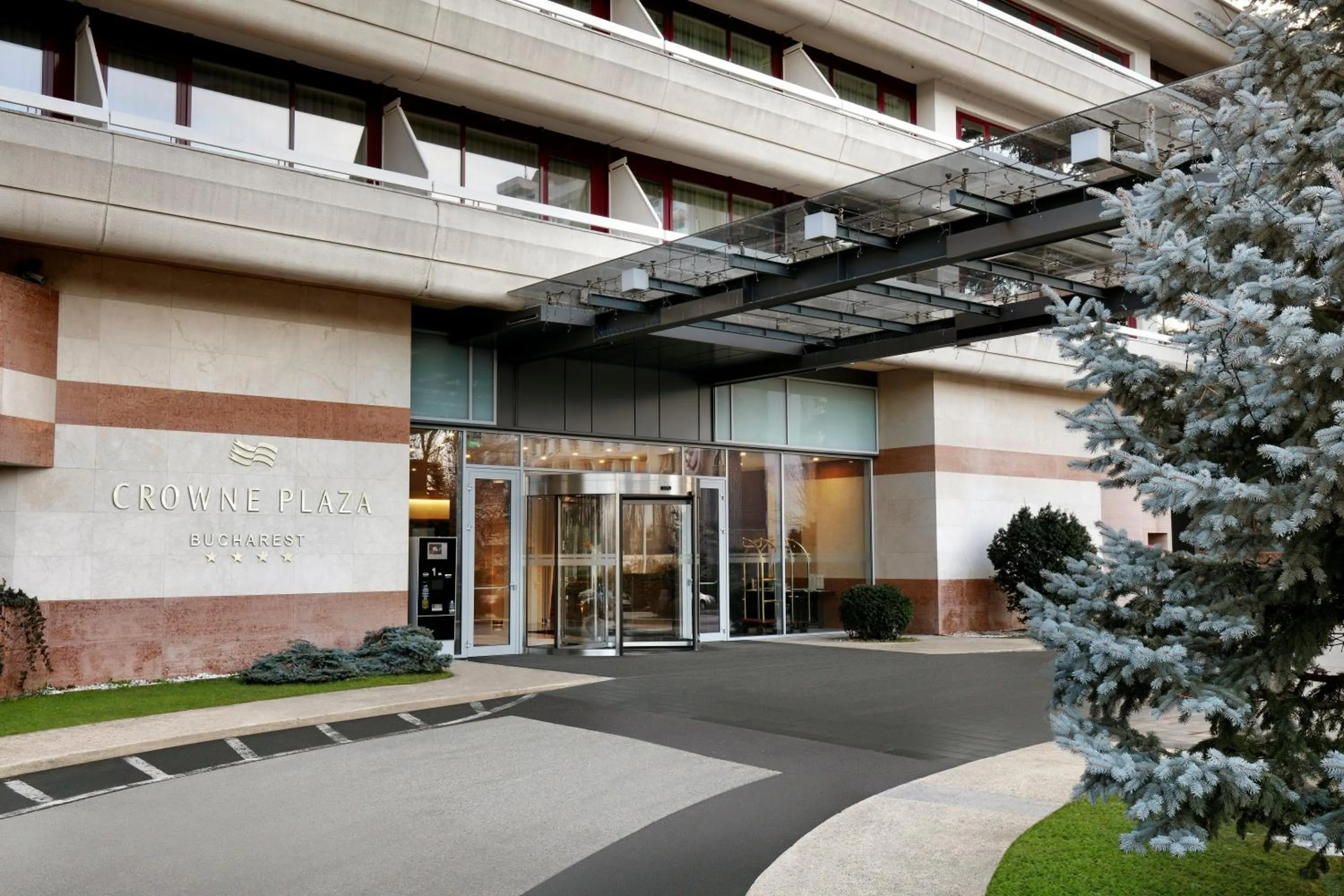 Facade/entrance in Crowne Plaza Bucharest by IHG