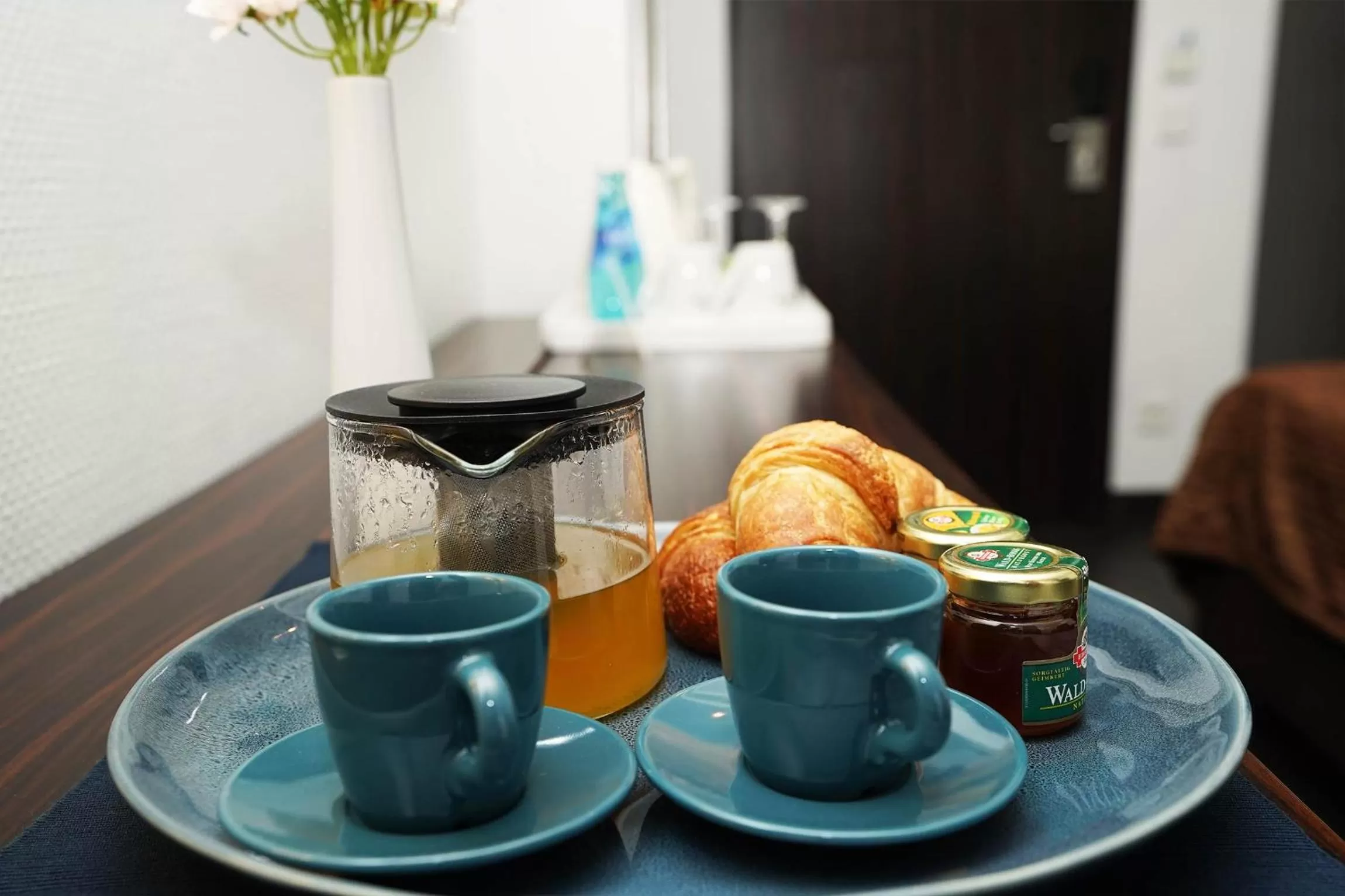 Coffee/tea facilities in The Atrium Hotel