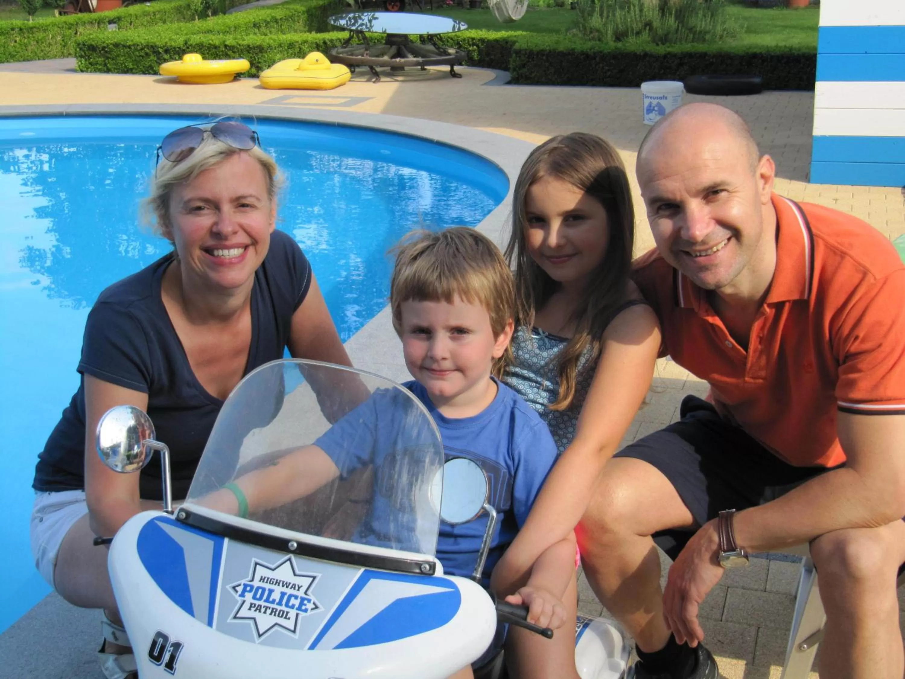 People in B&B Casa Roman & Vakantiewoning voor 1 pers tot max 32 personen