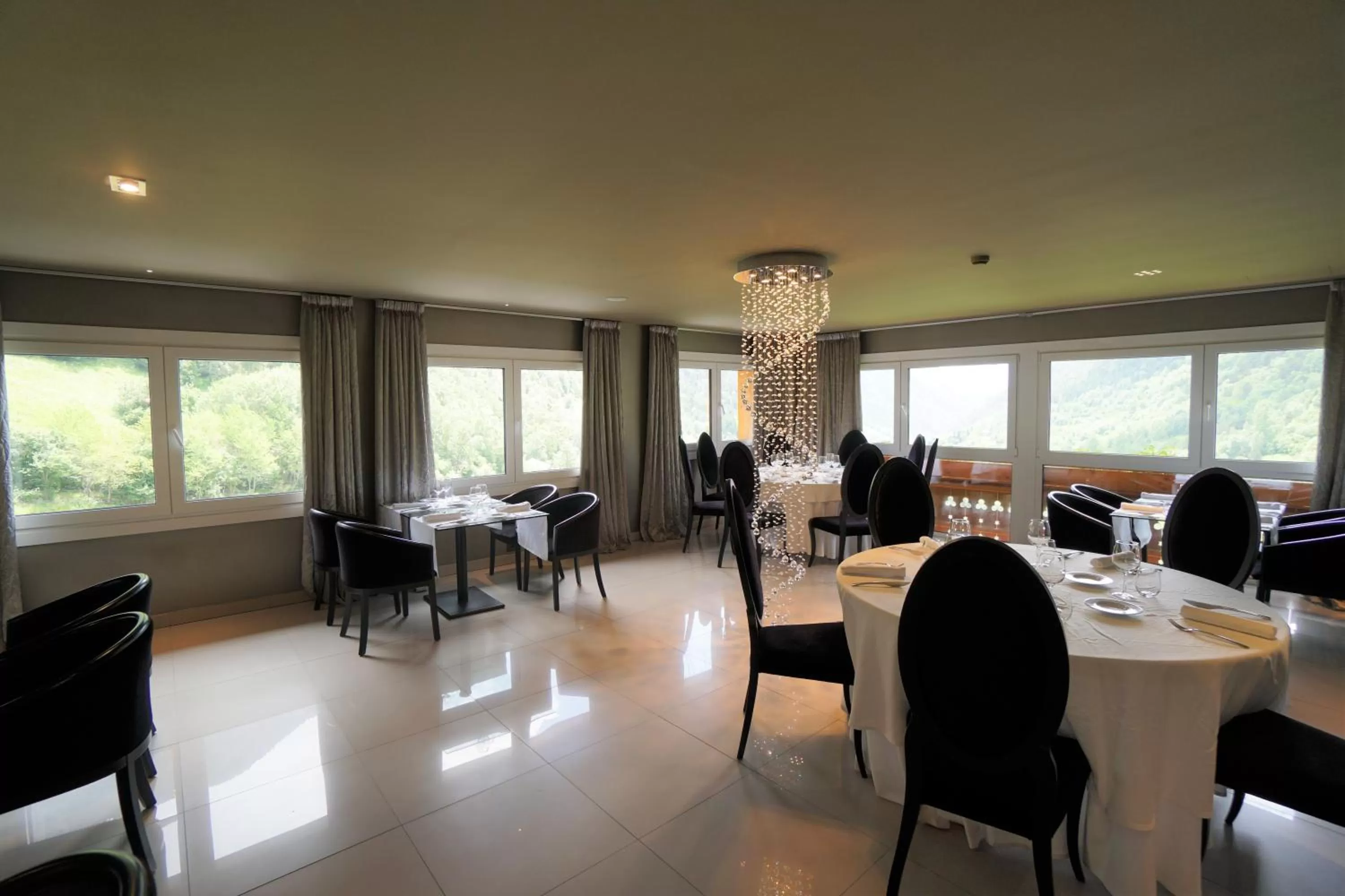 Restaurant/places to eat in Hotel & SPA Bringué