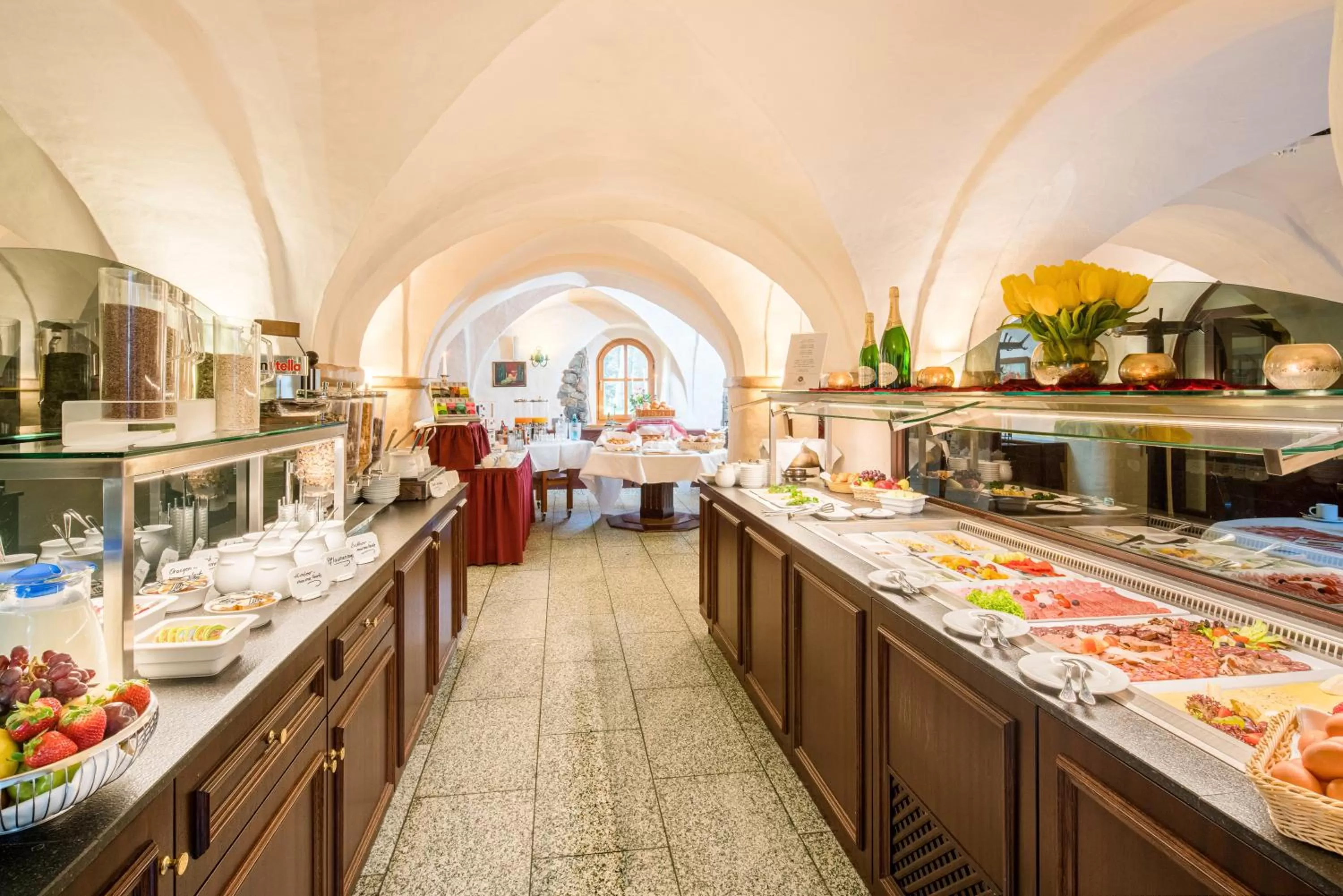 Breakfast in Schlosshotel Klaffenbach