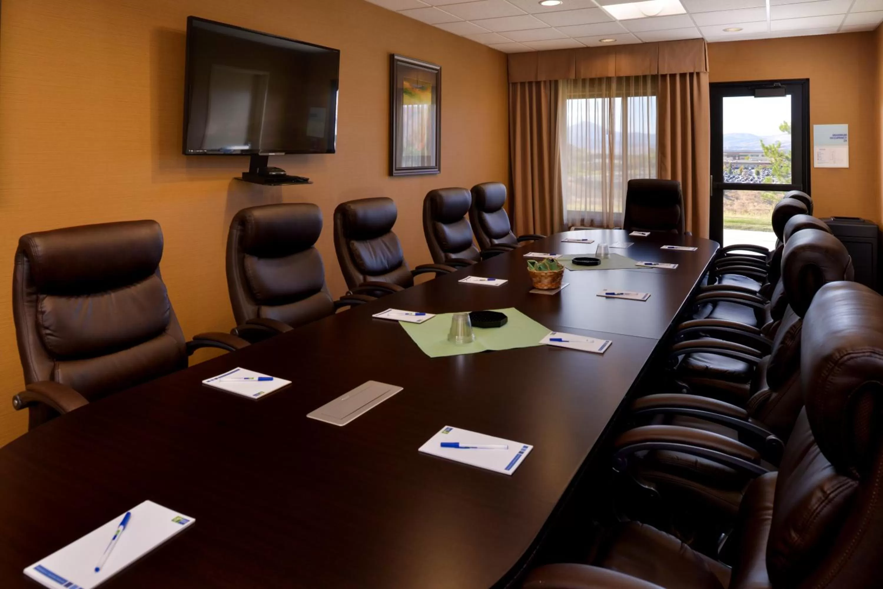 Meeting/conference room in Holiday Inn Express Pocatello by IHG