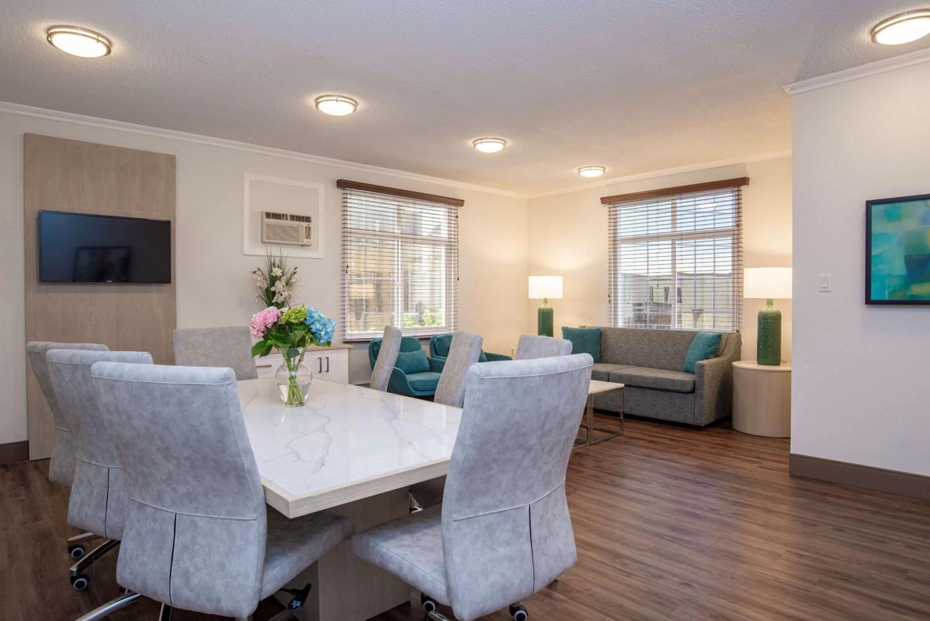 Photo of the whole room in Best Western Dorchester Hotel