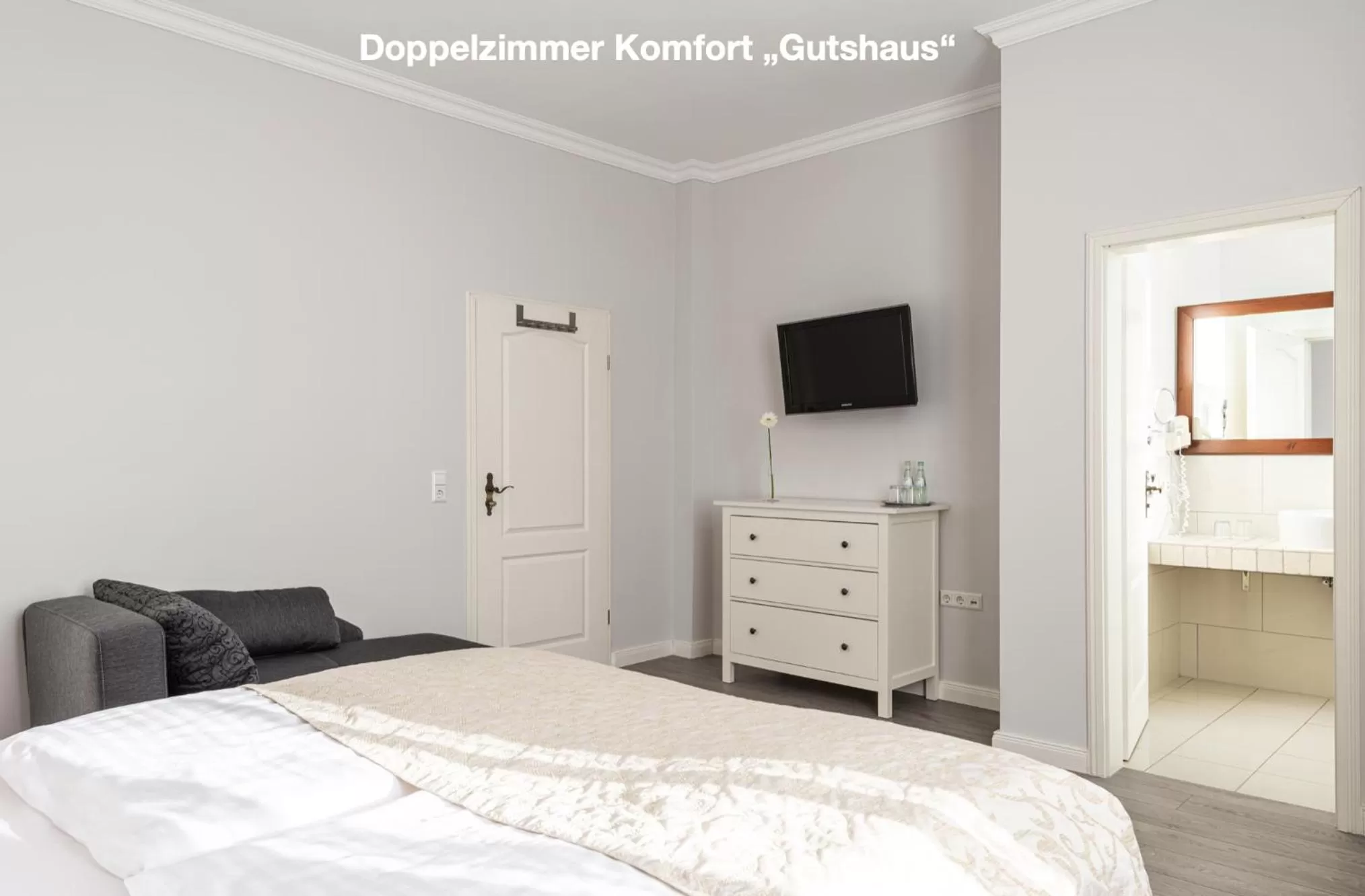 Photo of the whole room, Bed in Gutshof Havelland