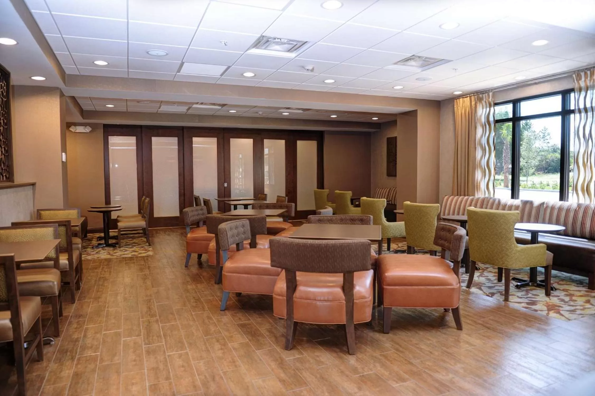 Restaurant/places to eat in Hampton Inn Crystal River