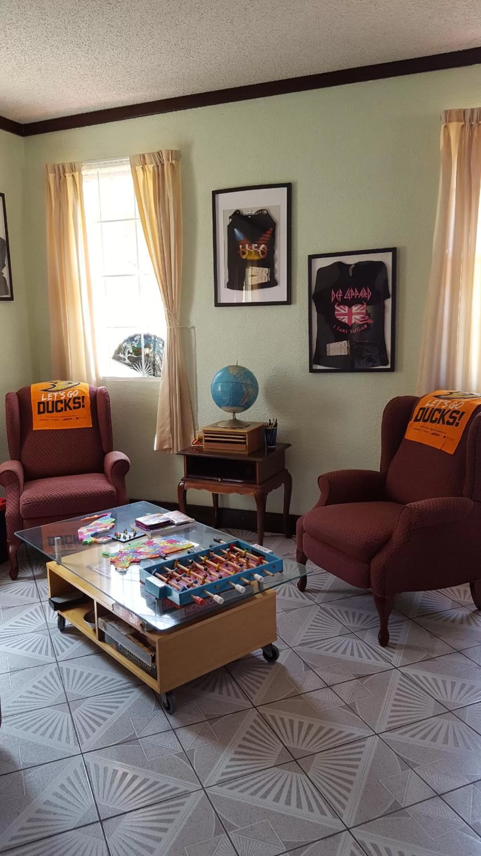 Seating area in Playa Hermosa Inn at the beach