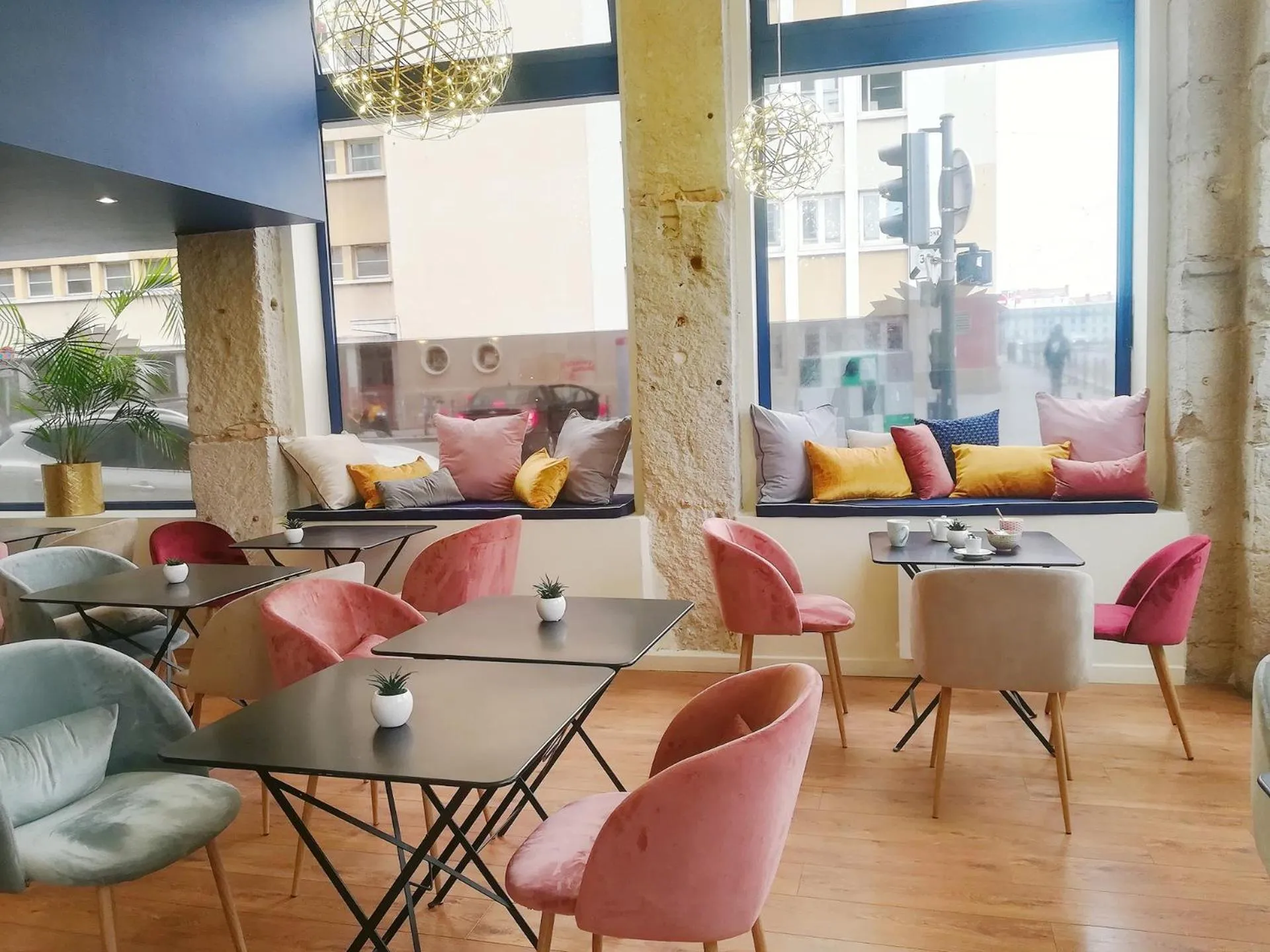 Living room in Hotelo Lyon Charité