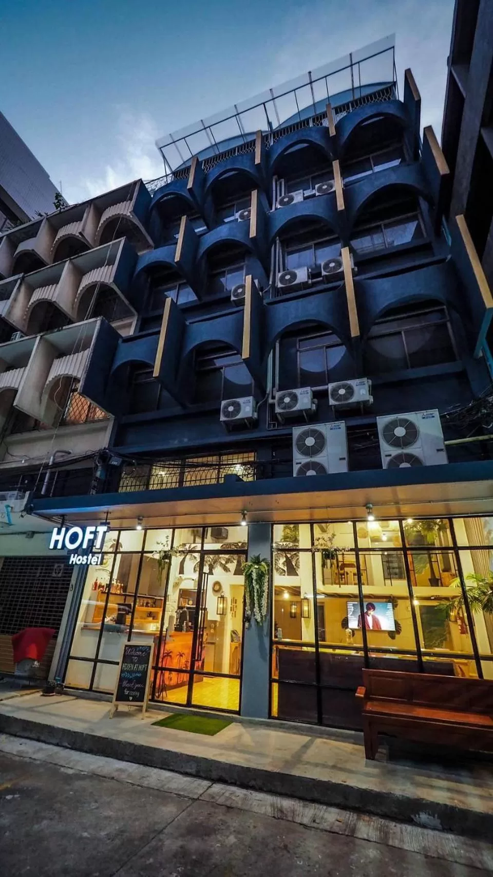 Property building in Hoft Hostel Bangkok