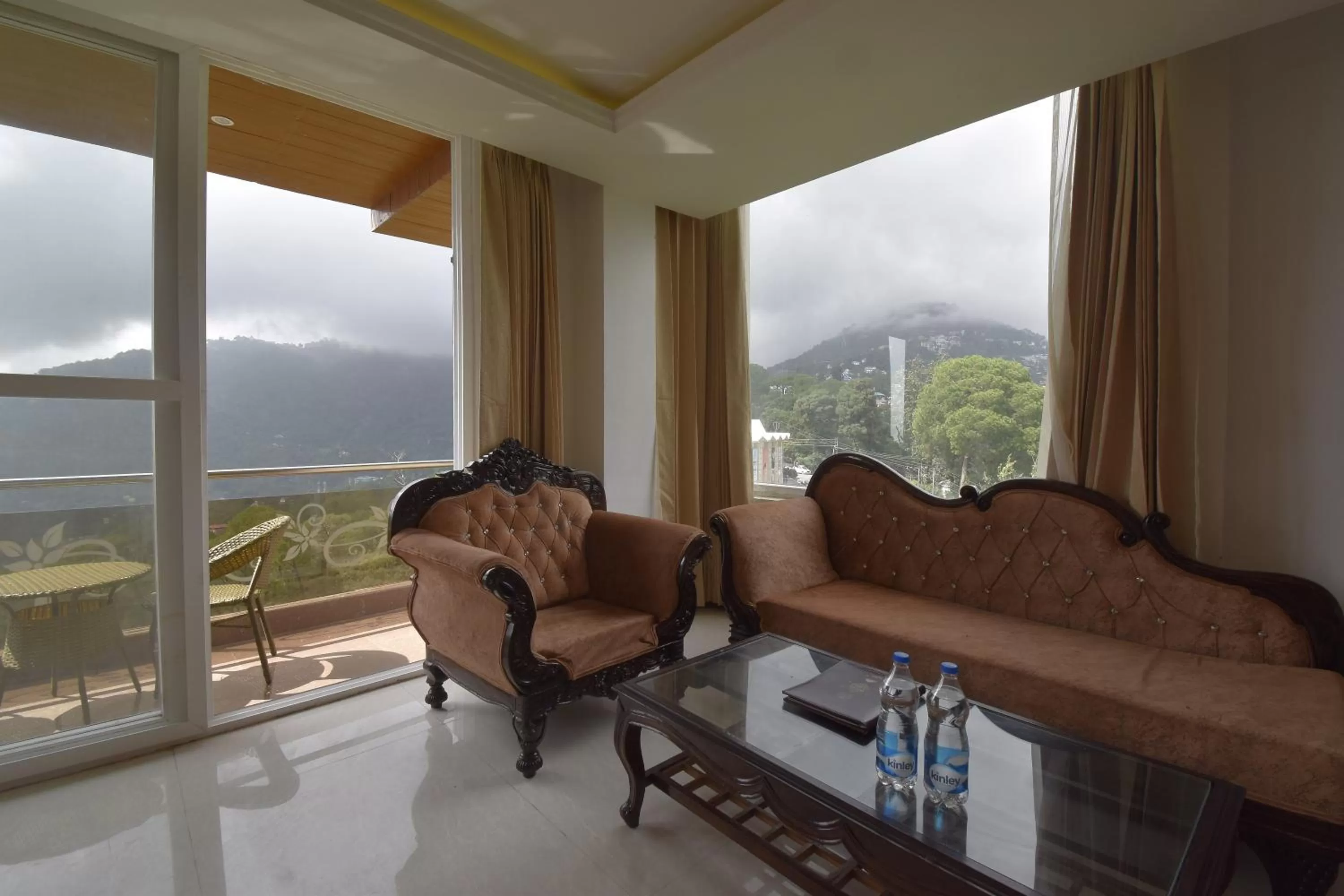 Patio, Seating Area in The Royal Castle AC Centralized