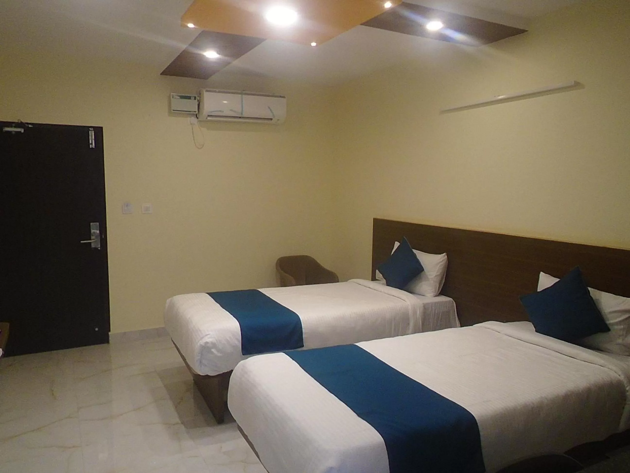 Bed in SV Dreamstay near Kempegowda International Airport