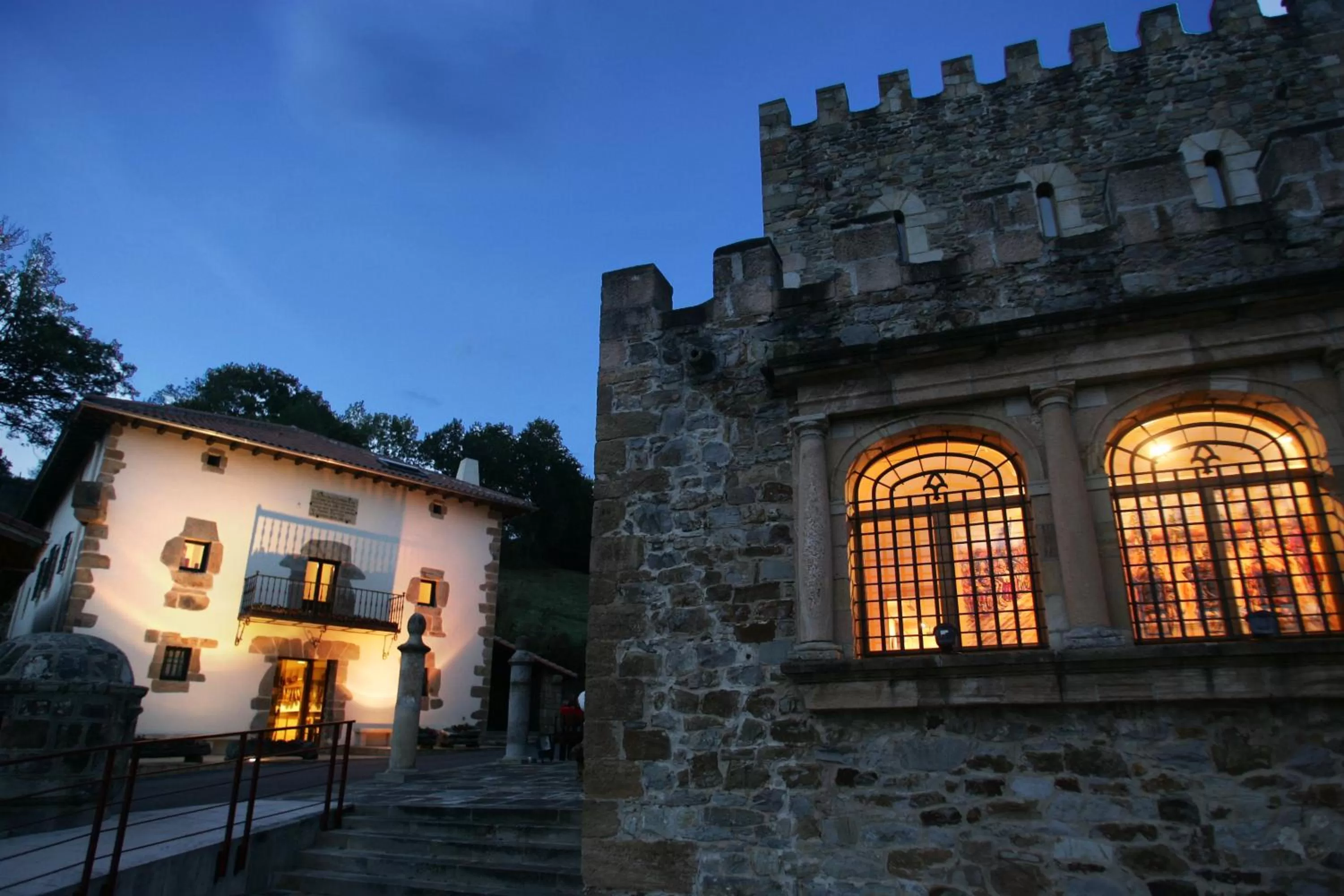 Property Building in Batzarki