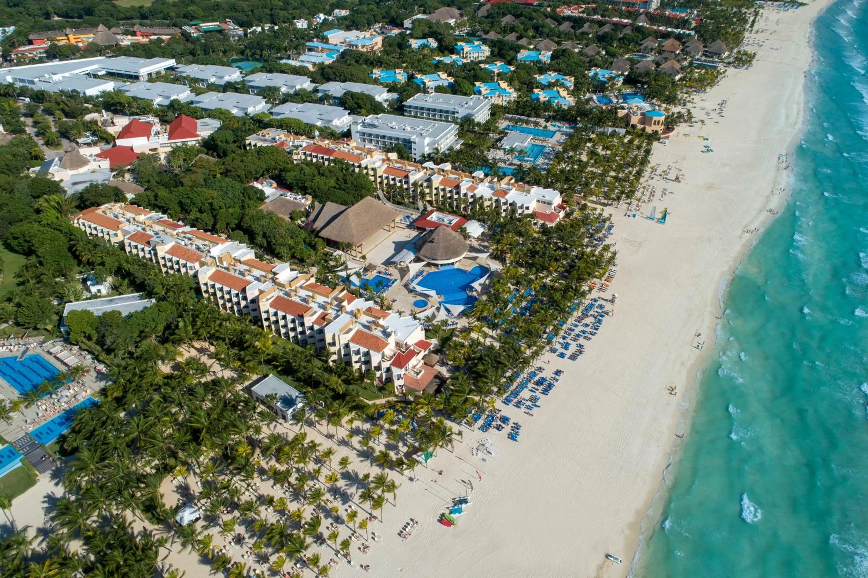 Property building in Viva Maya by Wyndham, A Trademark All Inclusive Resort