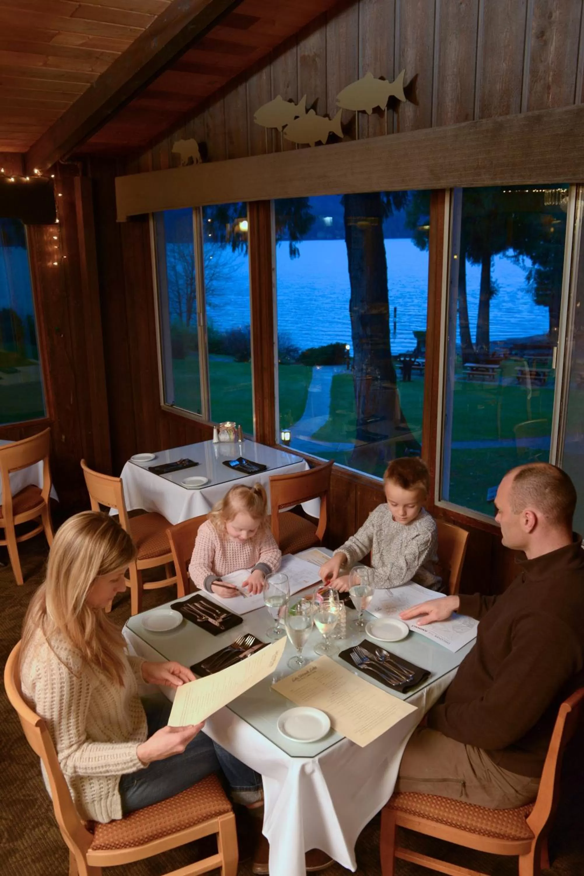 Restaurant/places to eat in Lake Quinault Lodge