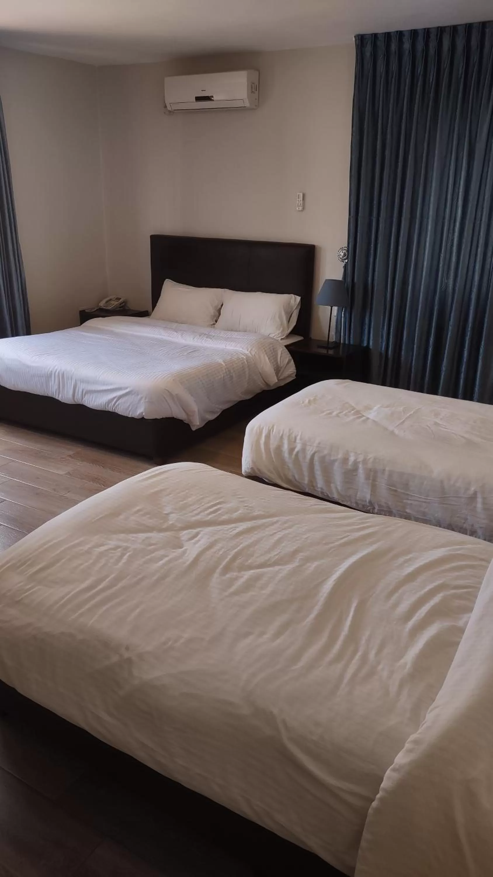 Family Room in Black Iris Hotel