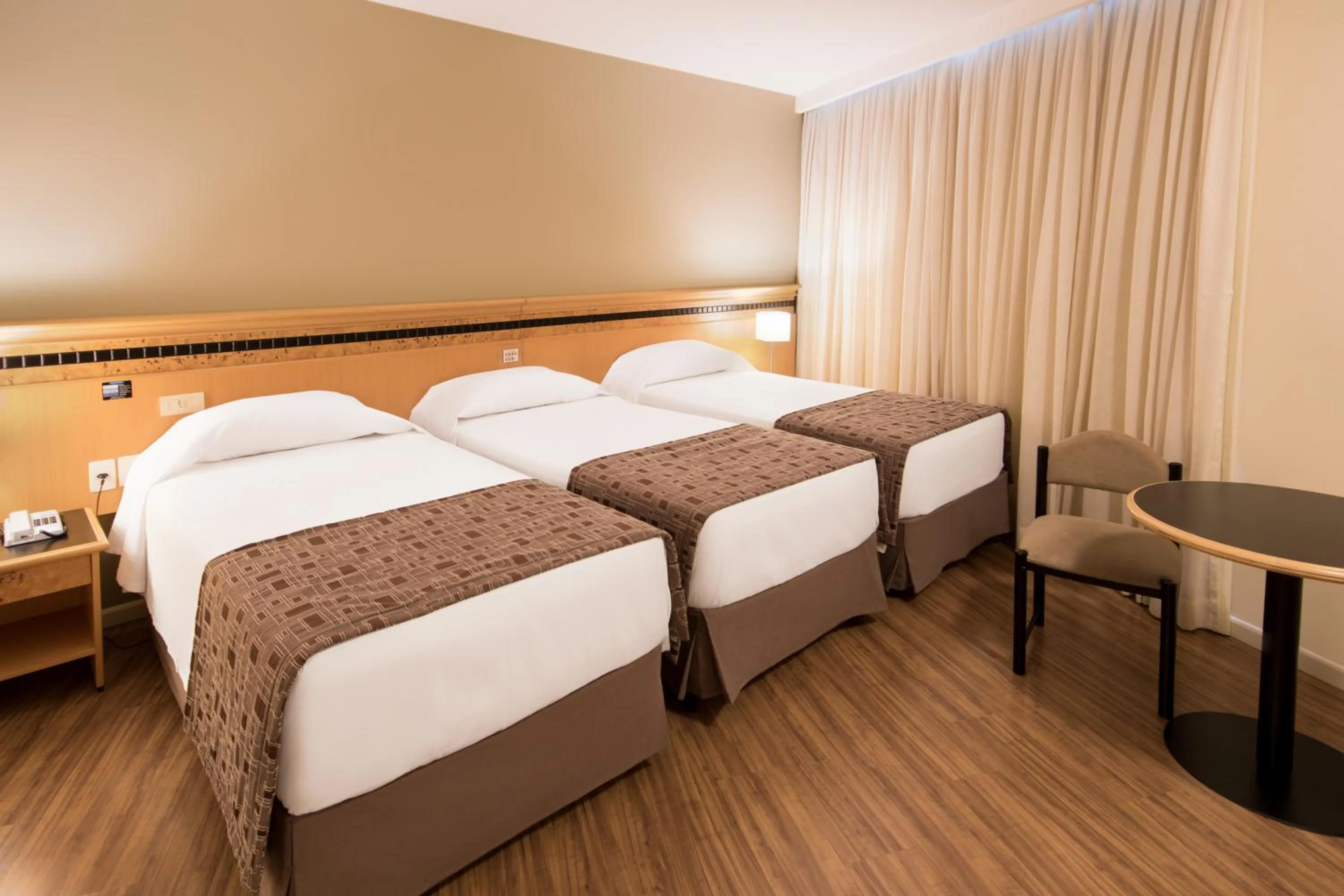 Bed in Hotel Golden Park Internacional Foz & Convenções By Nacional Inn