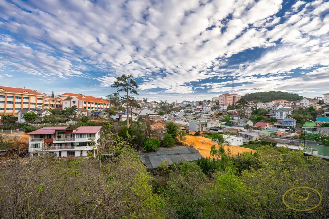 Neighbourhood in Hong Mon Villa