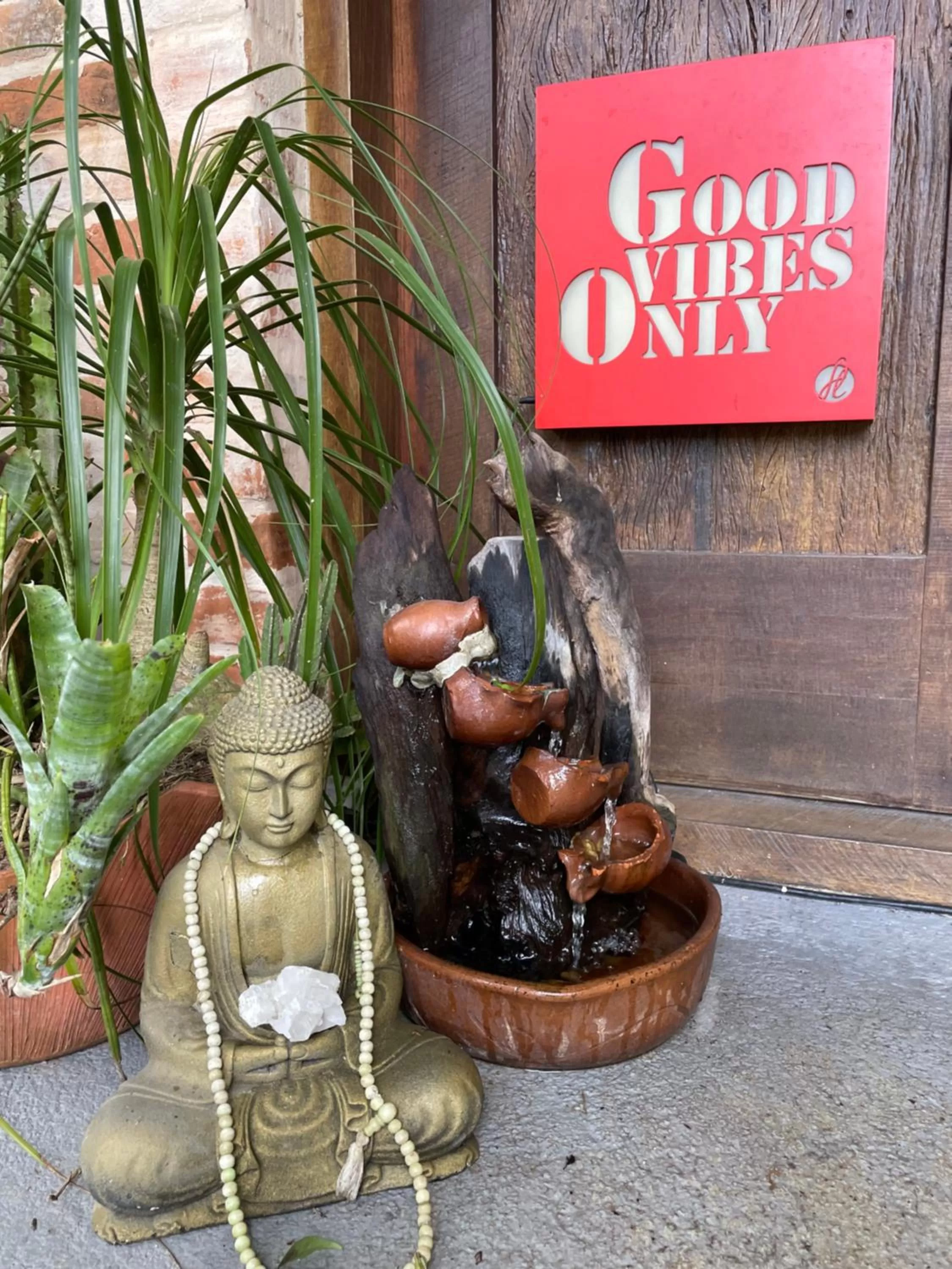 Facade/entrance in Pousada Santarina