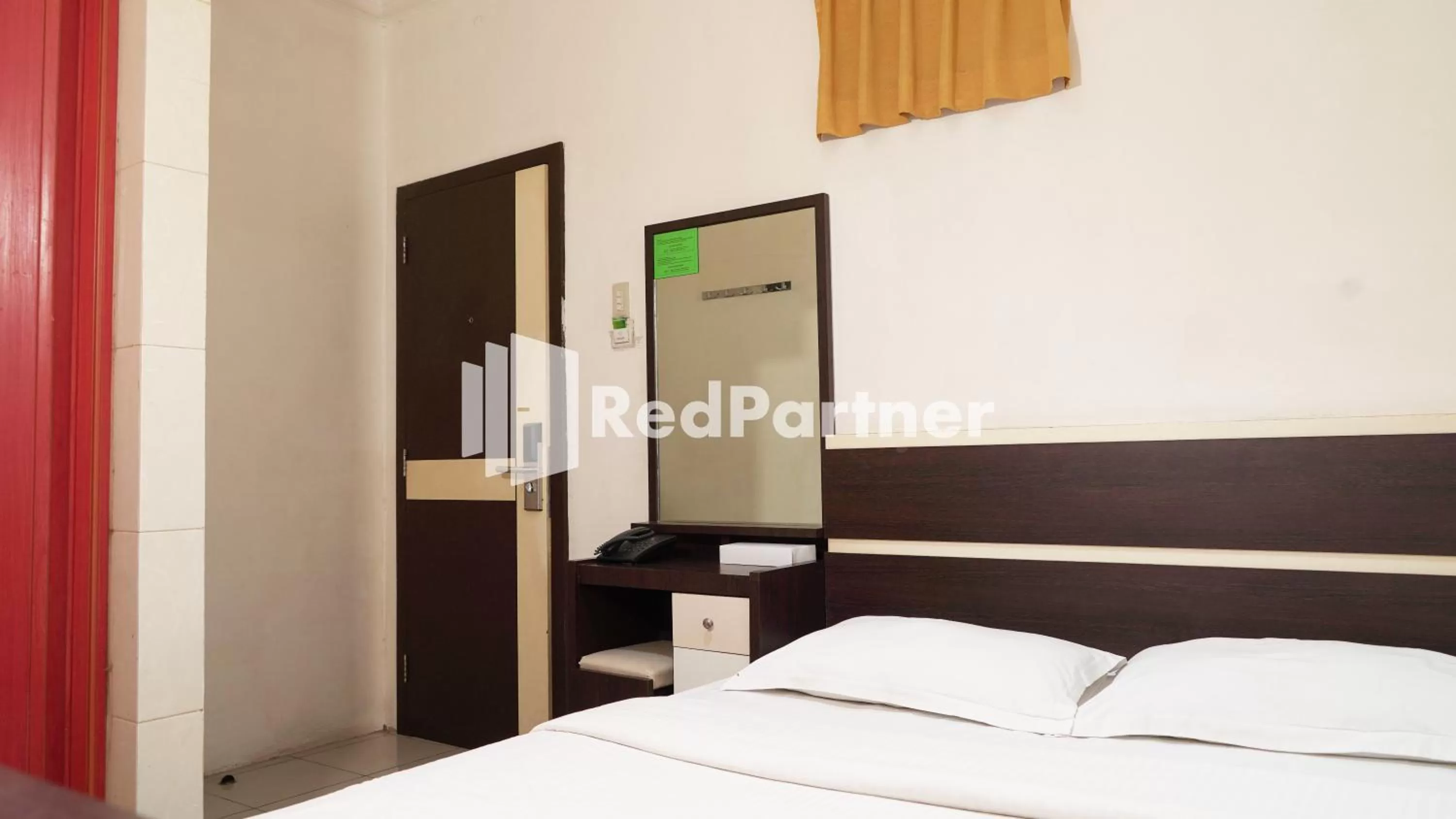 Bedroom, Bed in Wisma Sederhana Medan Mitra RedDoorz