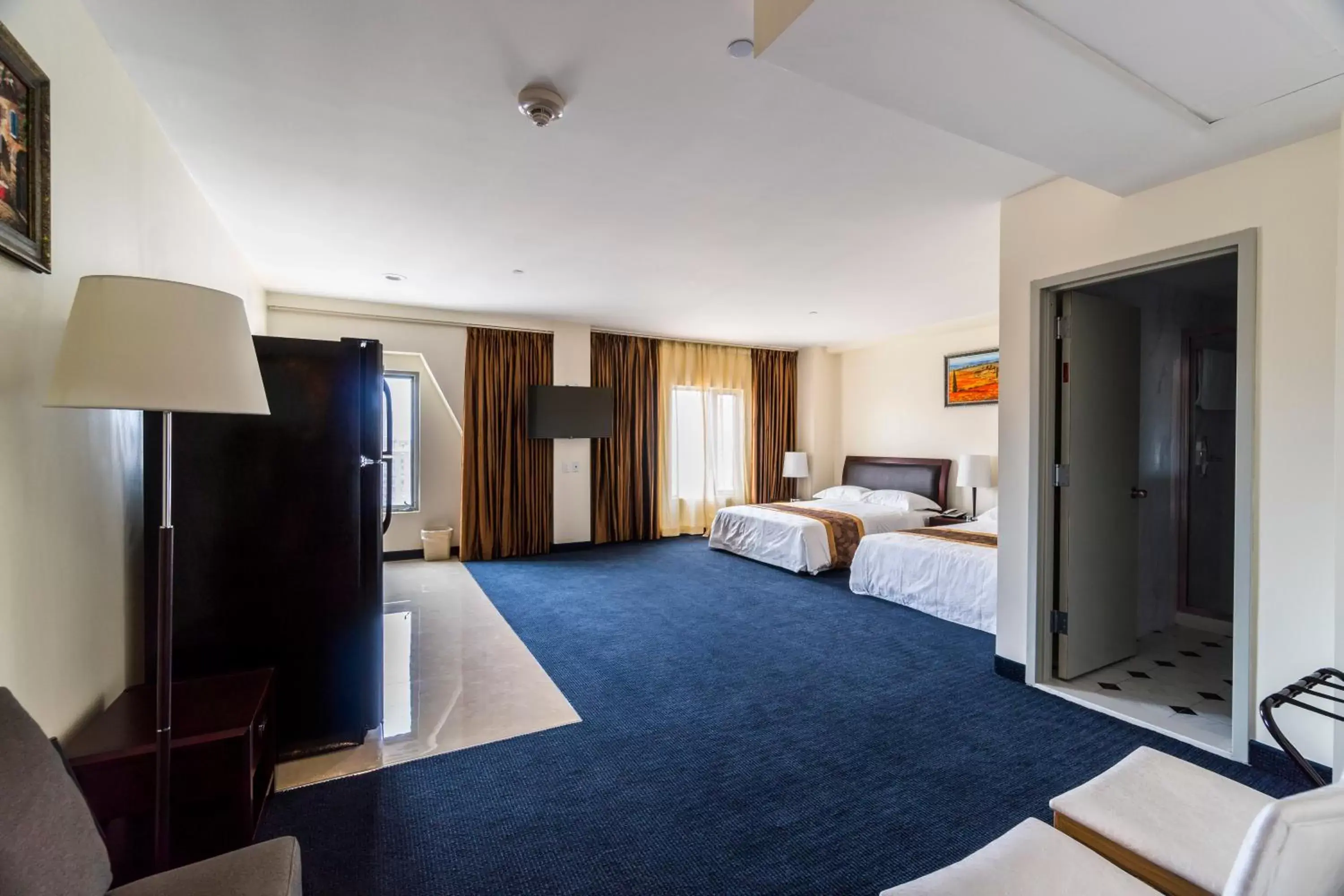 Deluxe Queen Studio - Non-Smoking in John Hotel Deluxe Queen Studio - Non-Smoking in John Hotel