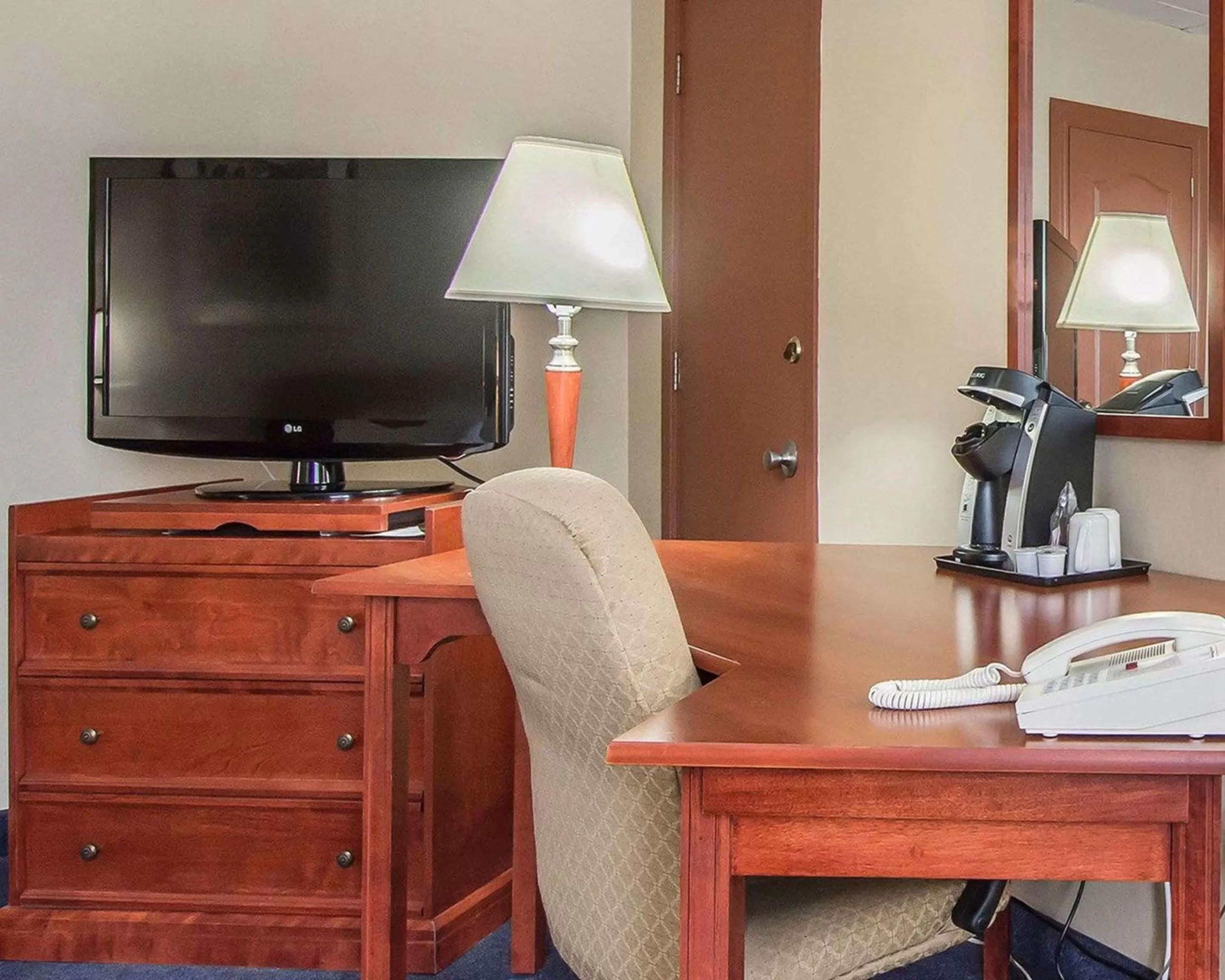 Photo of the whole room in Hotel Danube Bleu