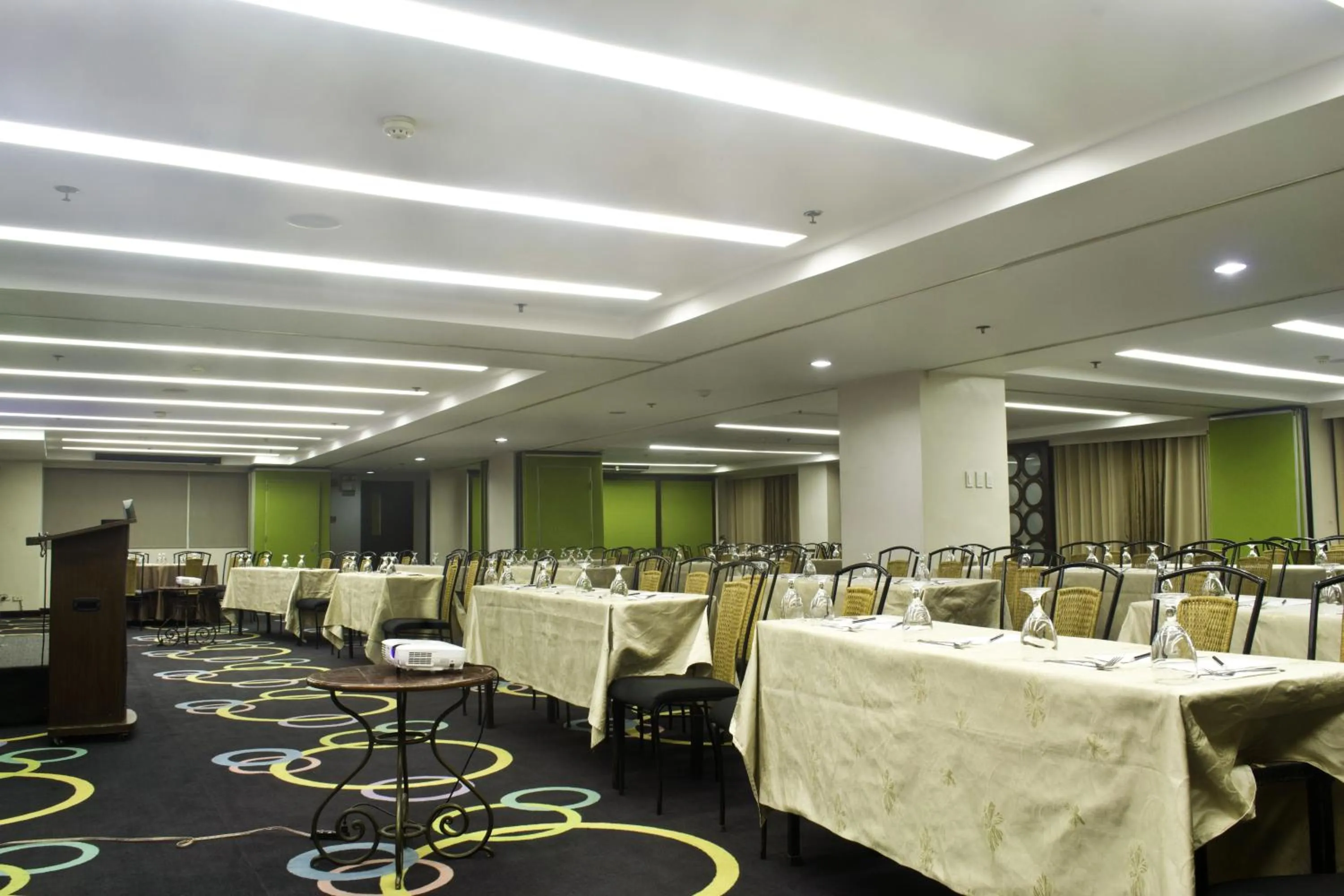 Banquet/Function facilities in El Cielito Inn - Sta. Rosa