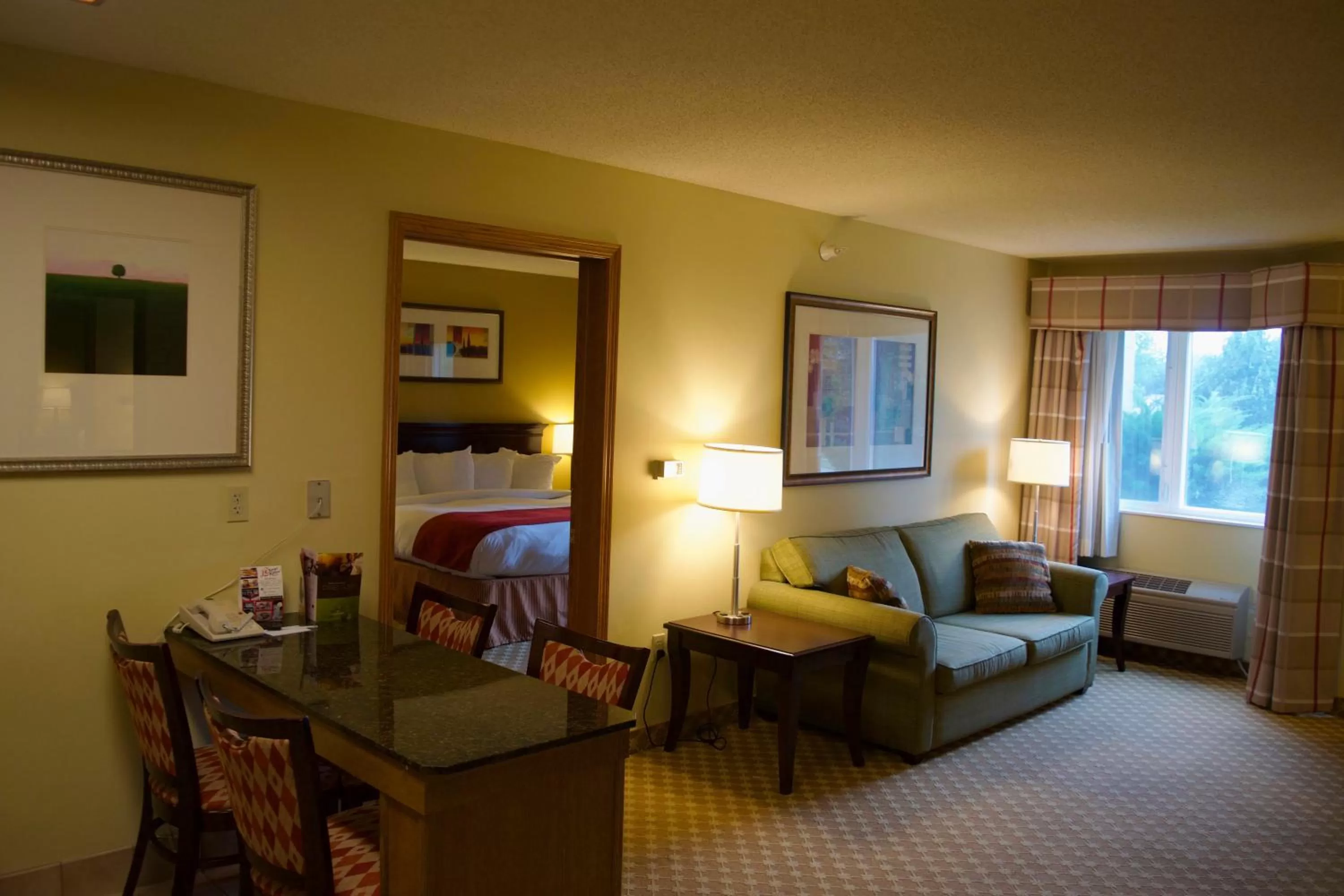 Bed in Country Inn & Suites by Radisson, Lincoln North Hotel and Conference Center, NE