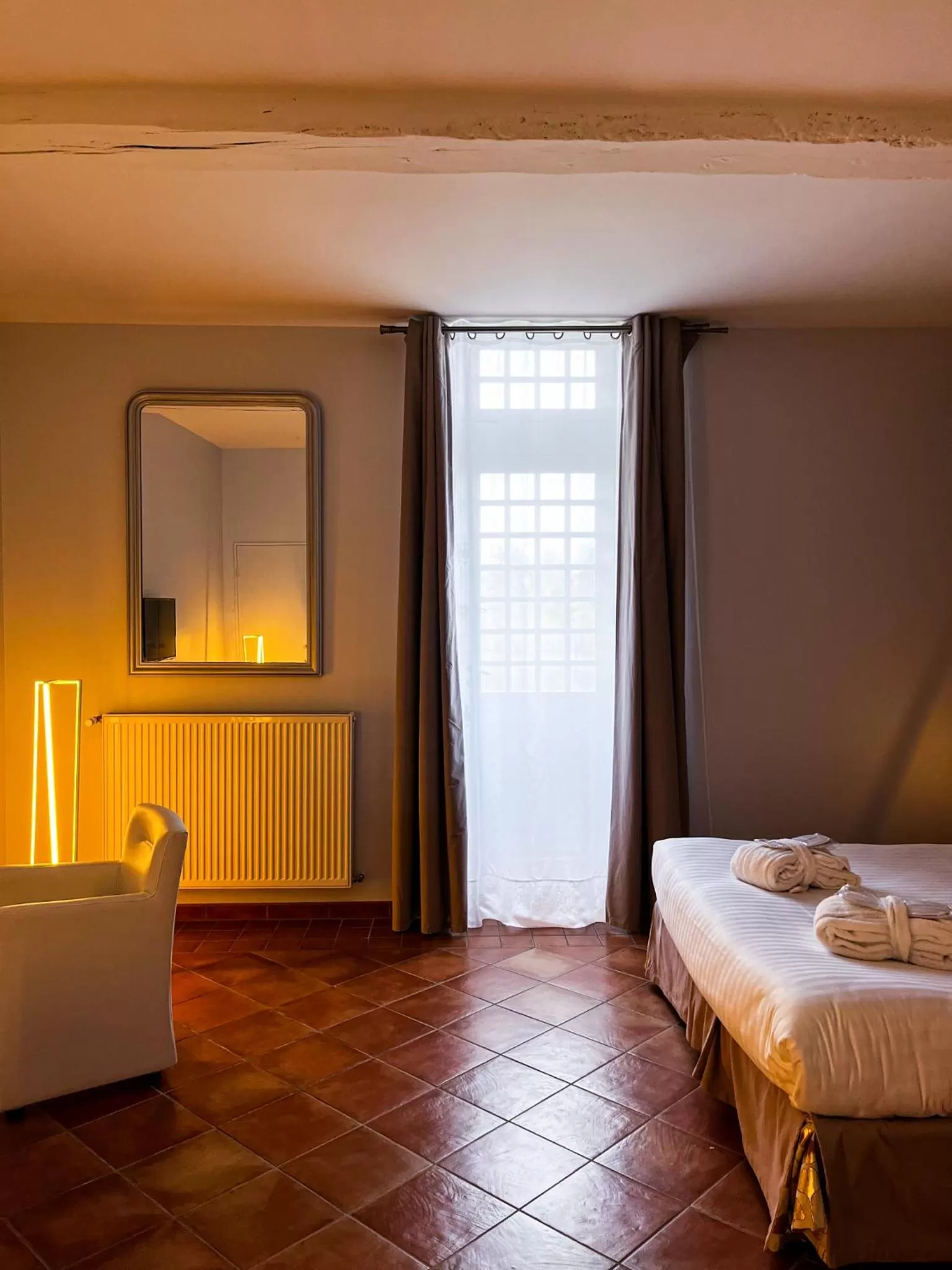 Photo of the whole room, Bed in Hôtel Le Château Fort de Sedan
