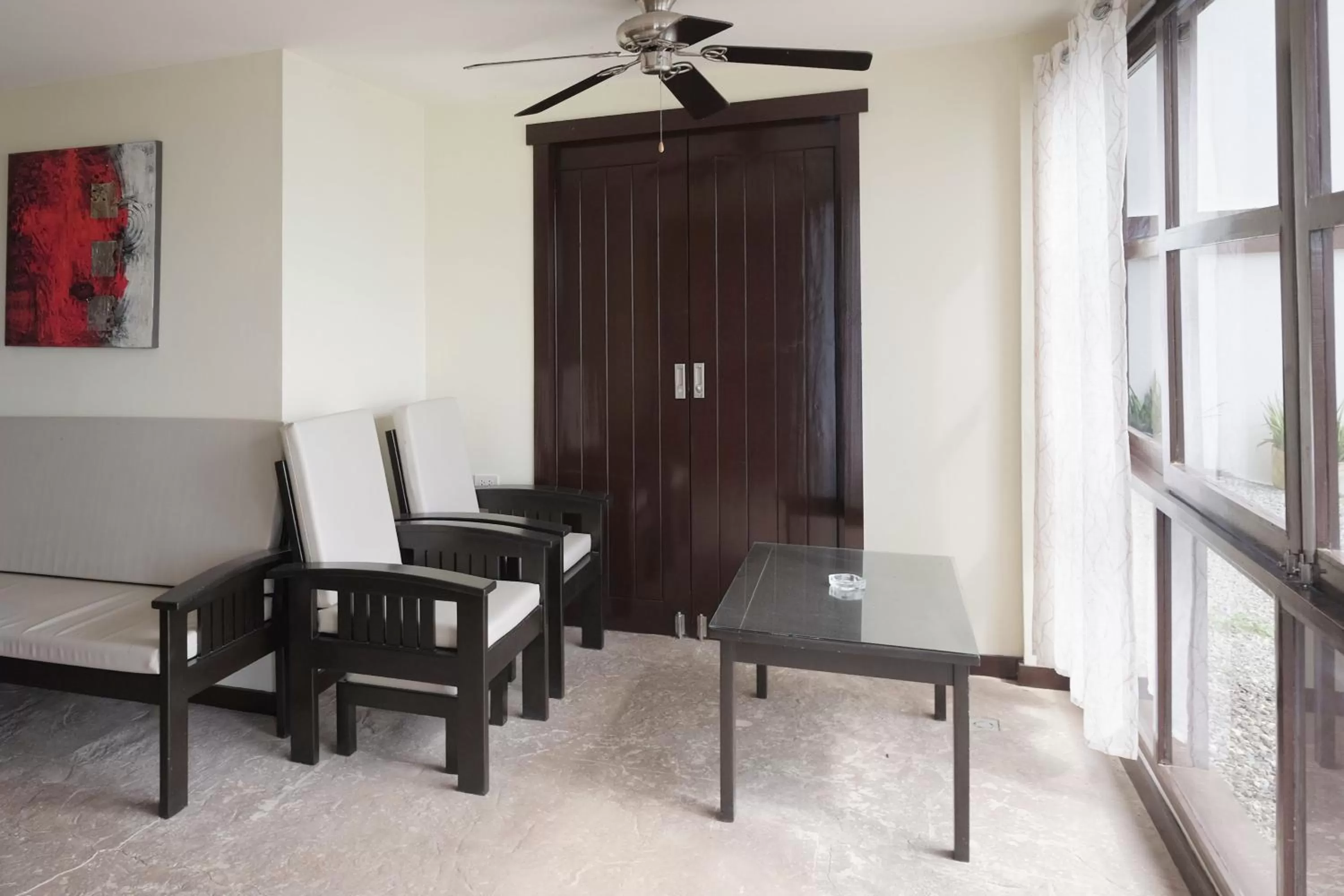 Living room in Cliffside Resort